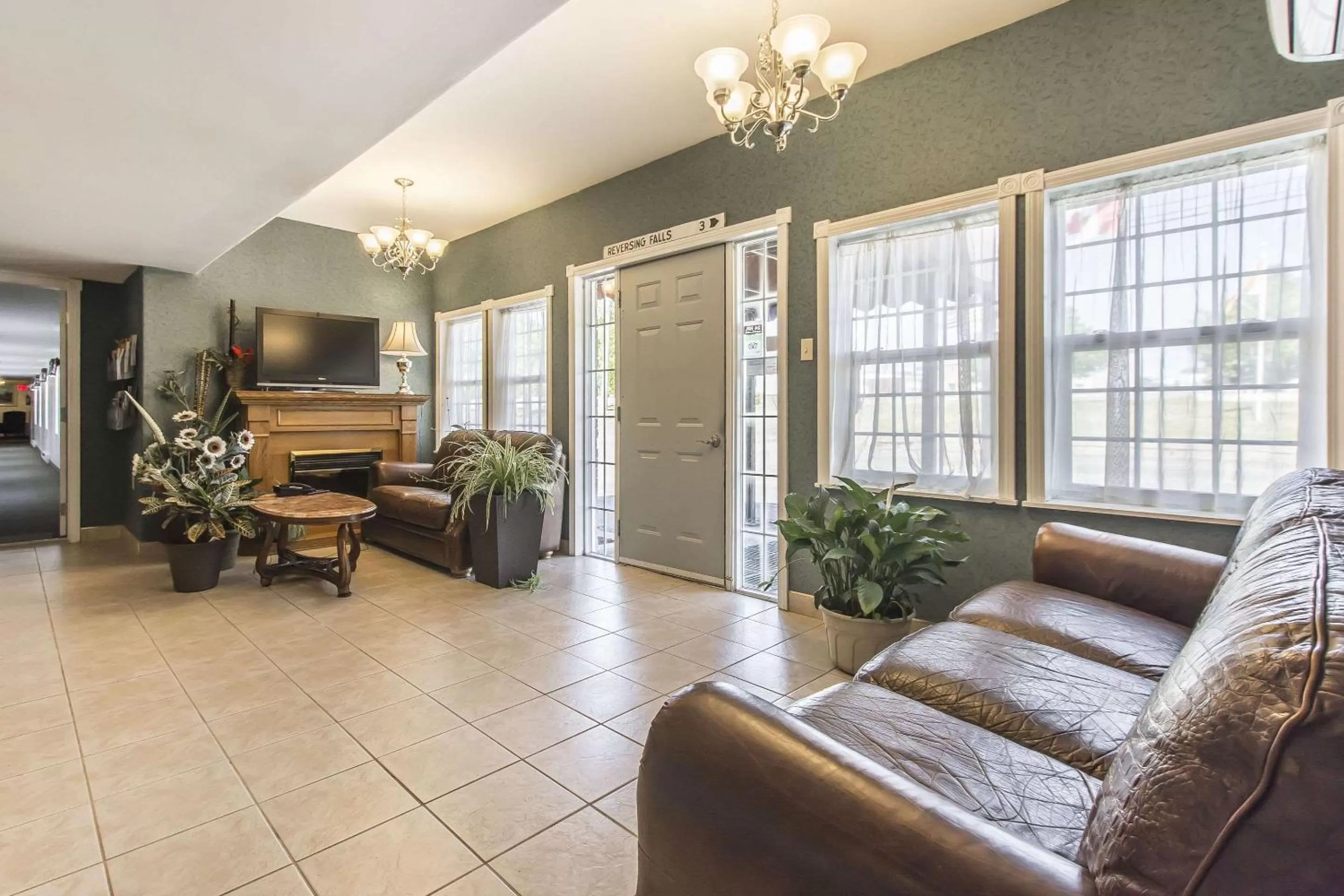 Lobby or reception in Econo Lodge Inn & Suites