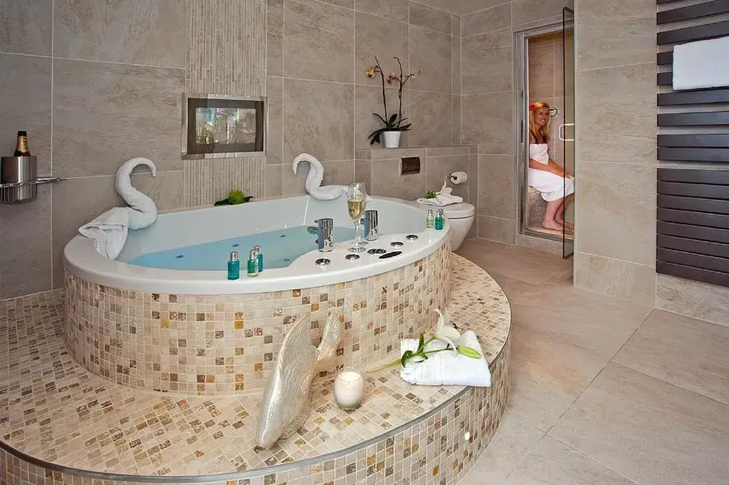 Bathroom in Aphrodites Group