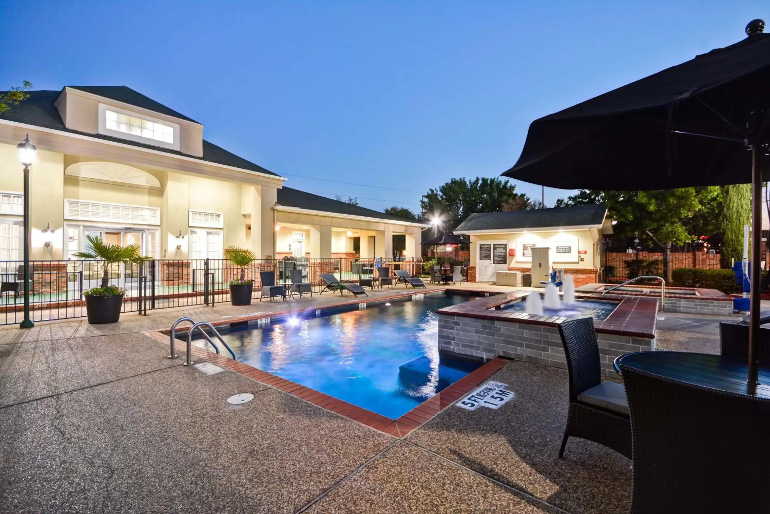 Patio, Swimming Pool in Homewood Suites by Hilton Dallas-Lewisville