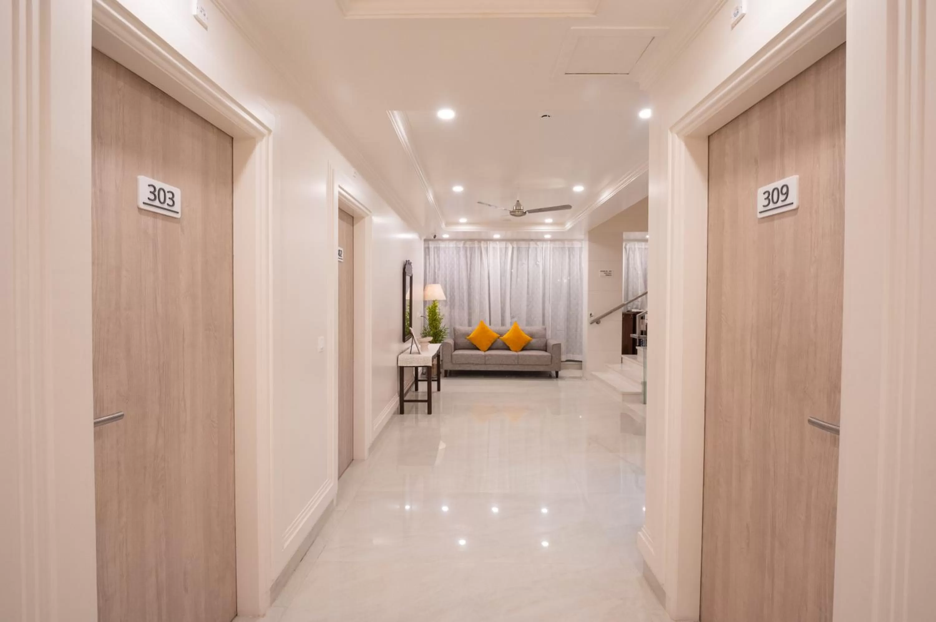 Property building, Bed in Terrakotta Rishikesh