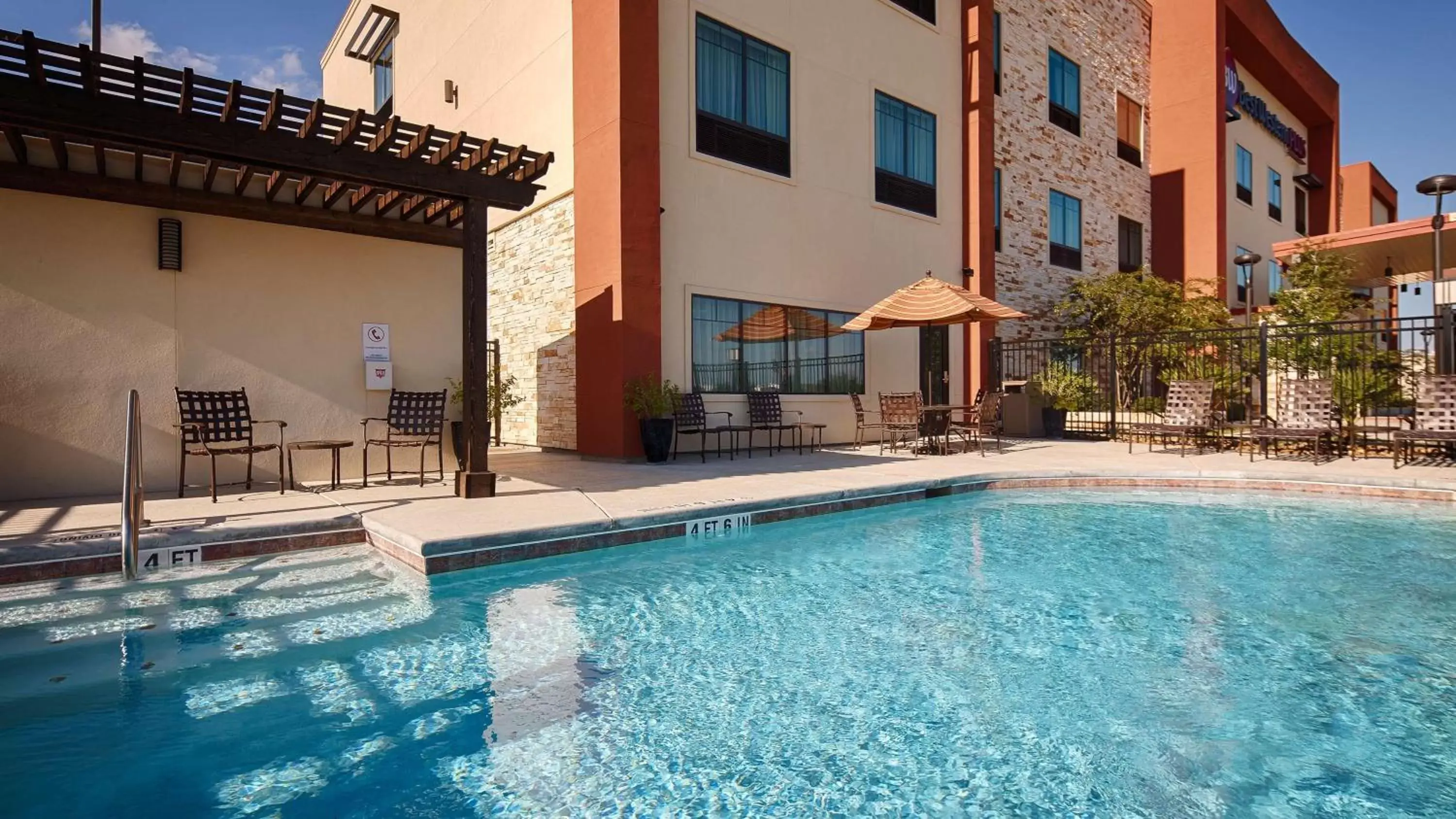 On site, Swimming Pool in Best Western Plus College Station Inn & Suites