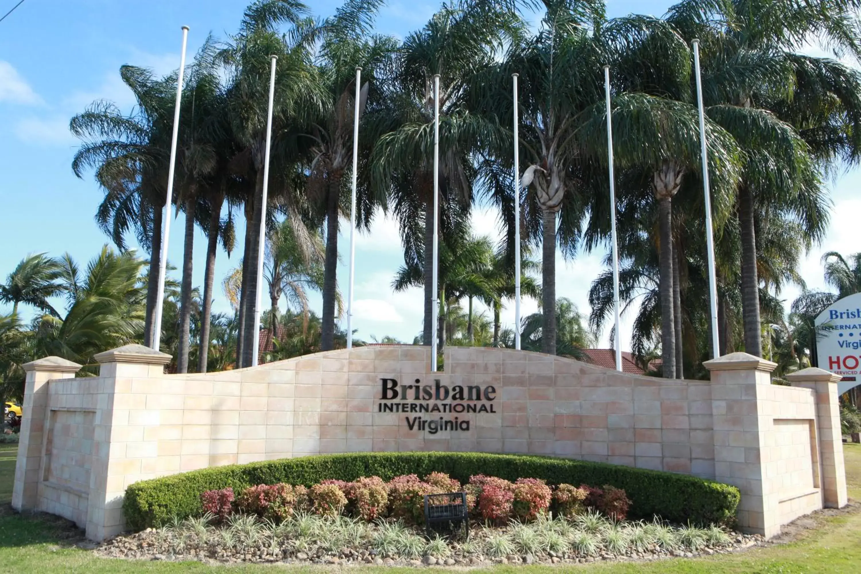 Facade/entrance, Property Logo/Sign in Brisbane International Virginia