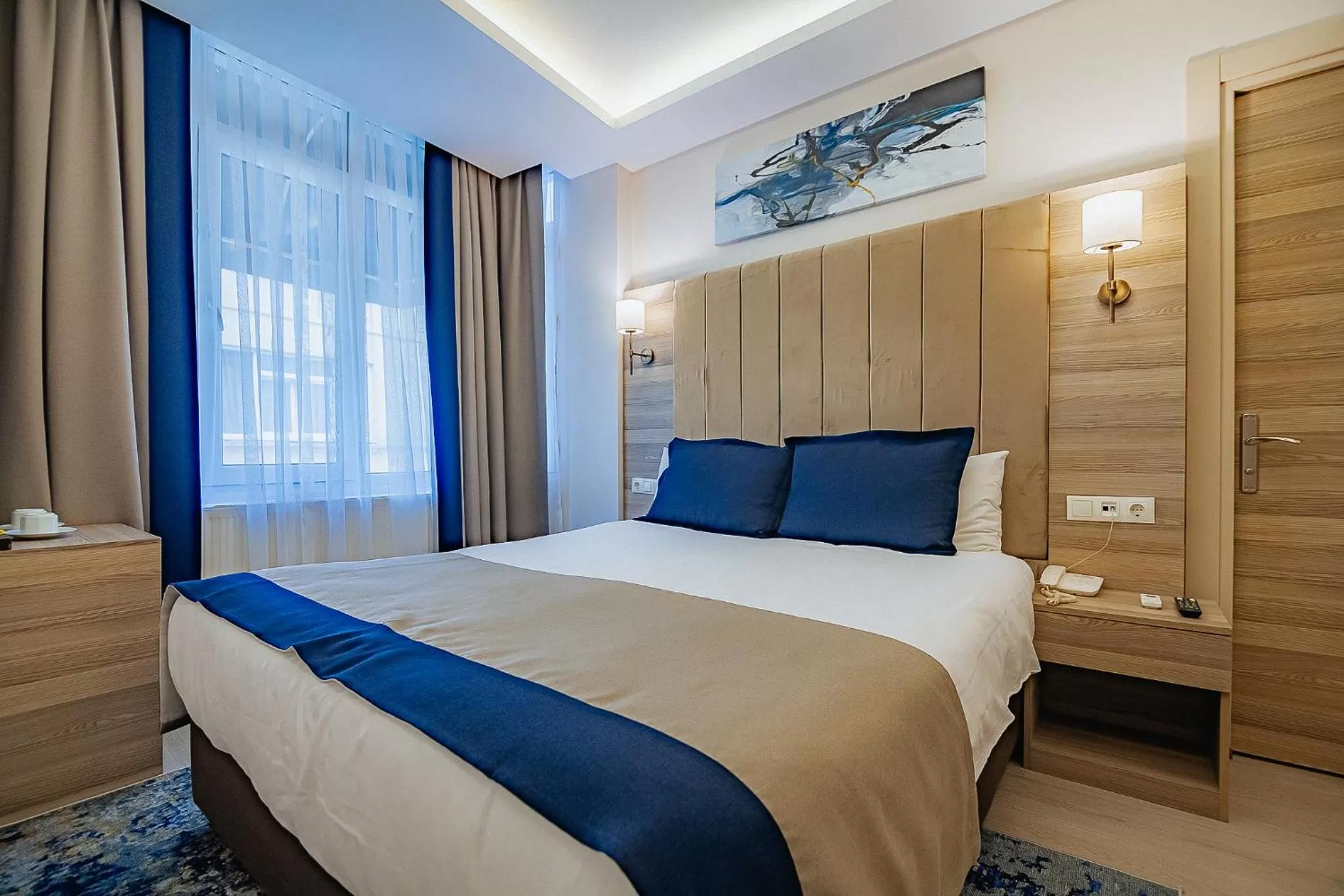 Photo of the whole room, Bed in The Milltown Hotel