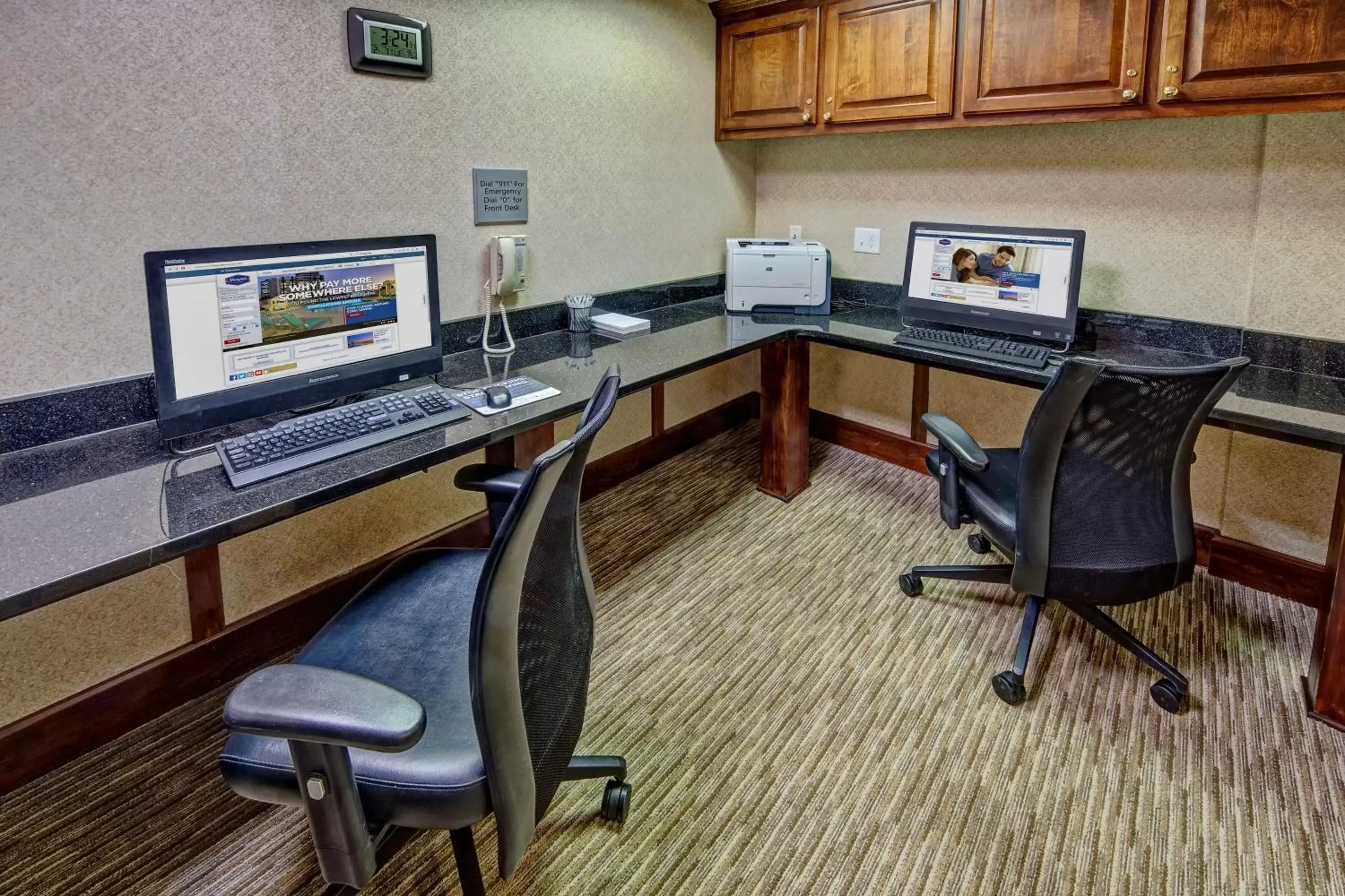 Business facilities, Business Area/Conference Room in Hampton Inn Dunn
