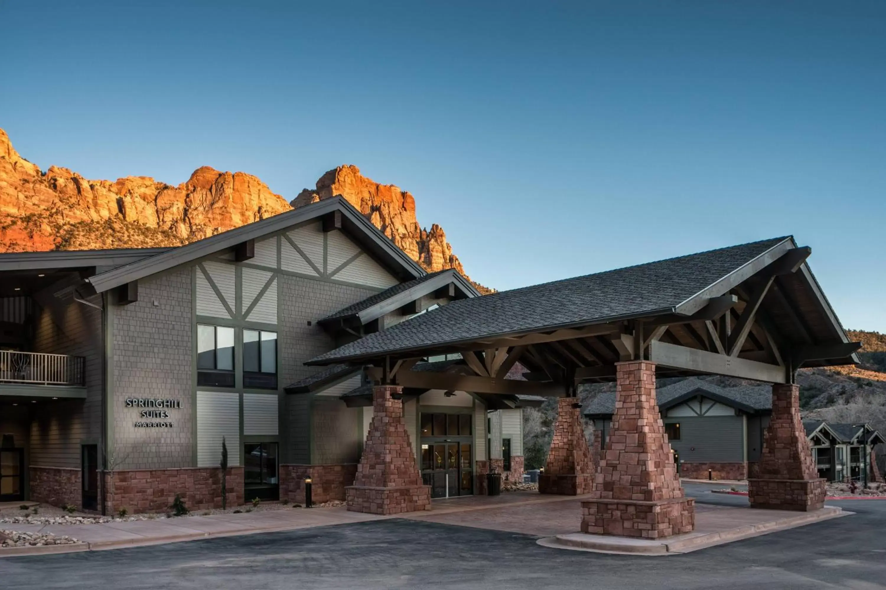 Property Building in SpringHill Suites by Marriott Springdale Zion National Park