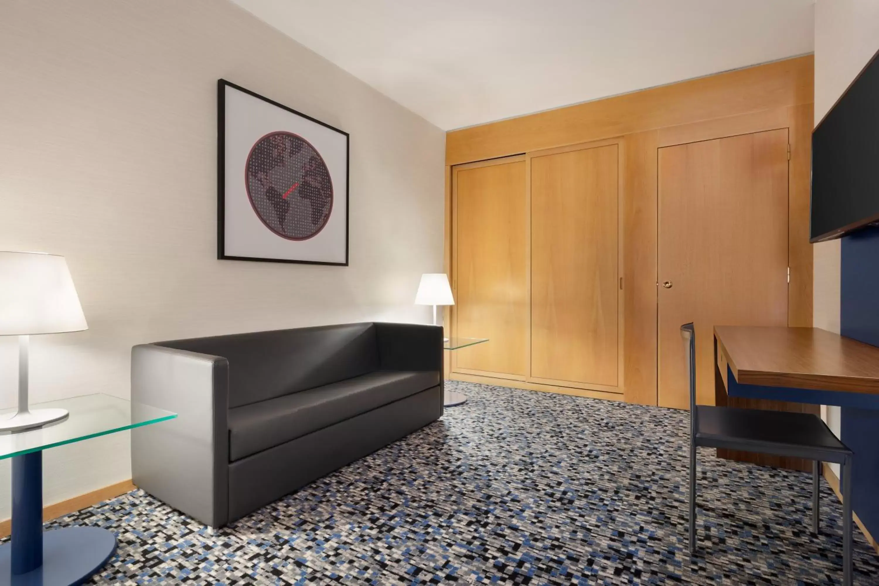 King Suite with River View - Non-Smoking in Ramada by Wyndham Lisbon
