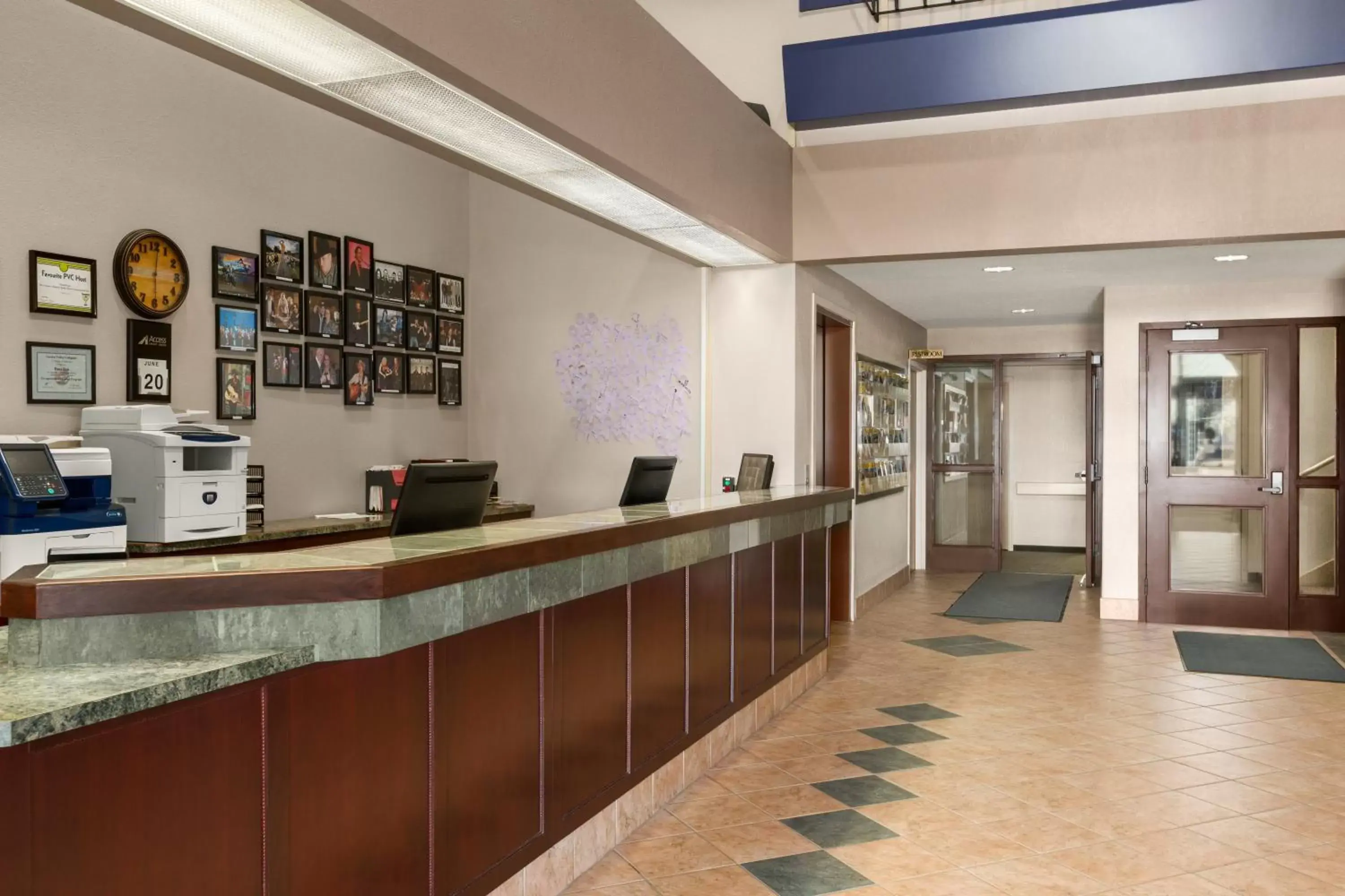 Lobby or reception, Lobby/Reception in Days Inn & Suites by Wyndham Winkler