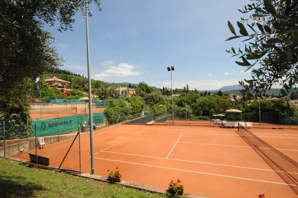 Day, Tennis/Squash in Sport Hotel Olimpo