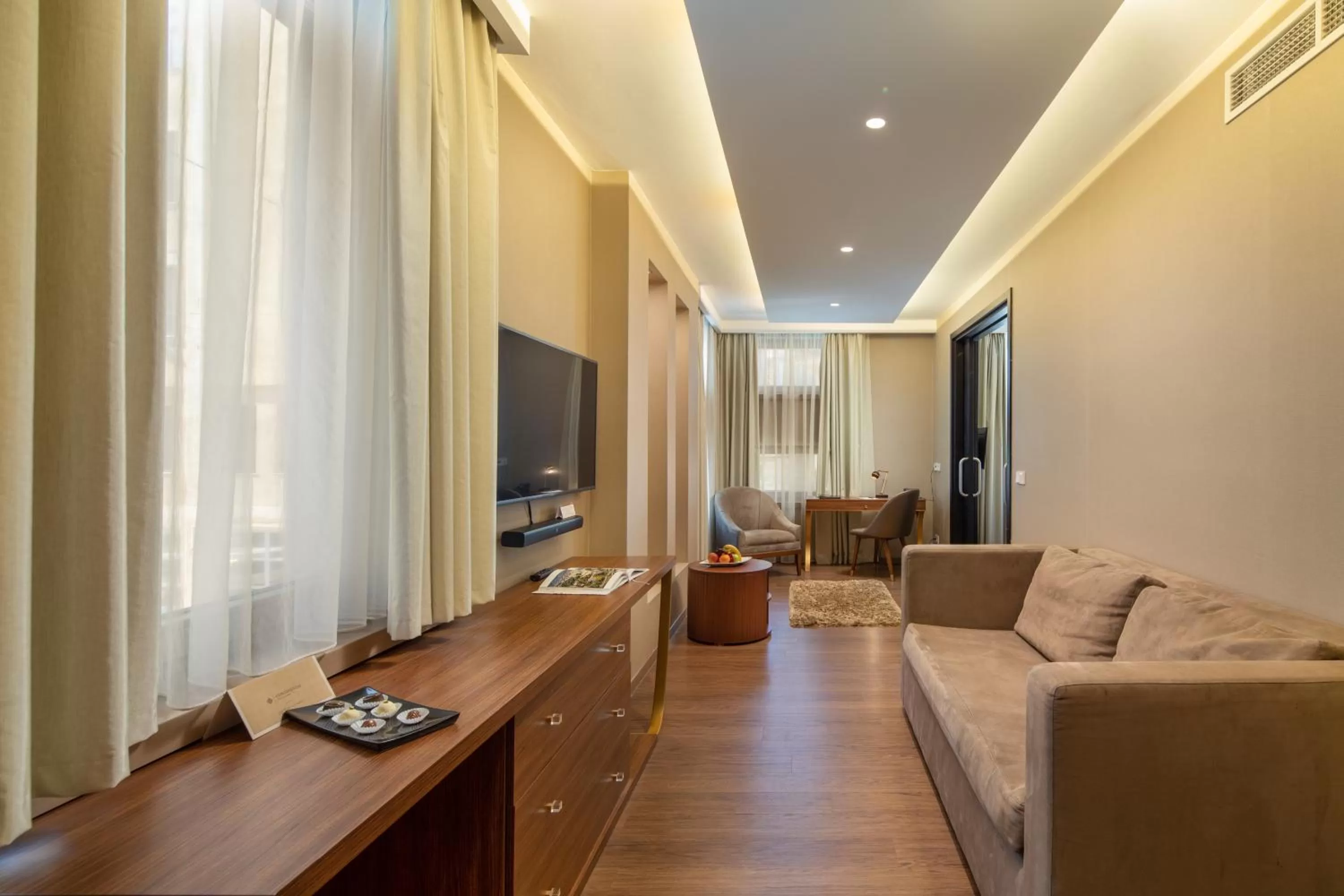 Living room in Continental Hotel Budapest