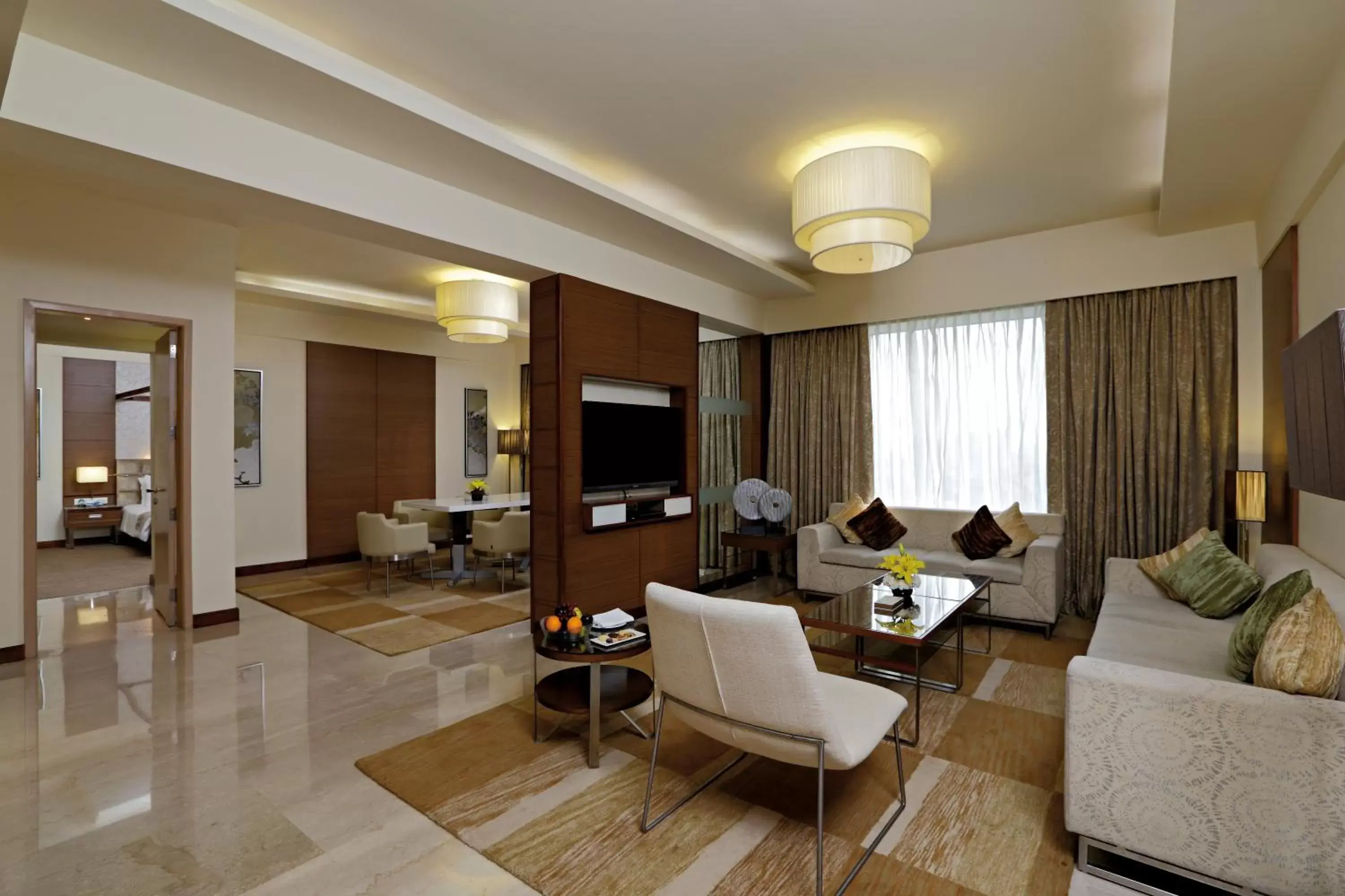 Living room, Seating Area in Radisson Blu Hotel, Greater Noida