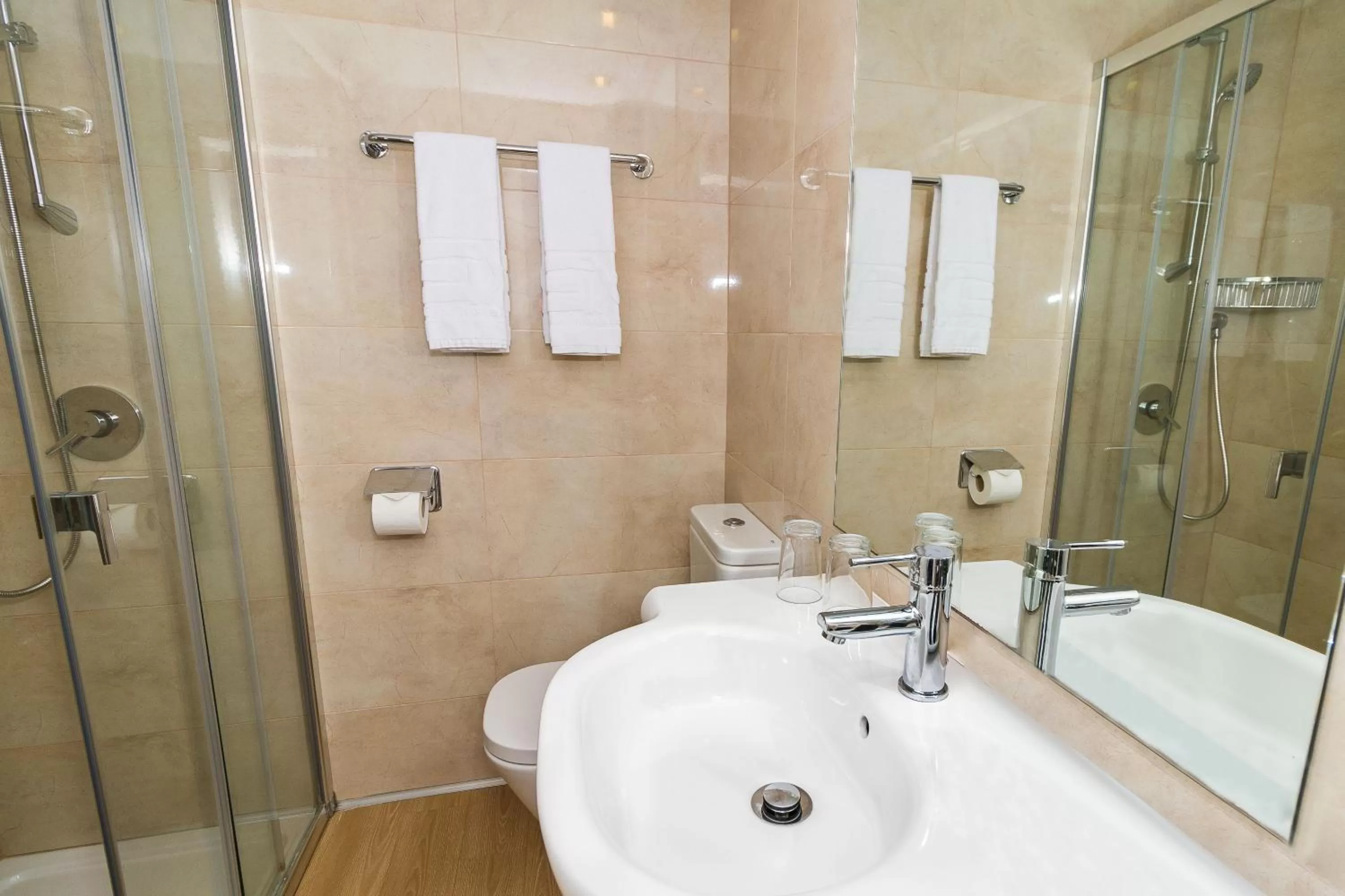 Bathroom in Eix Alcudia Hotel Adults Only