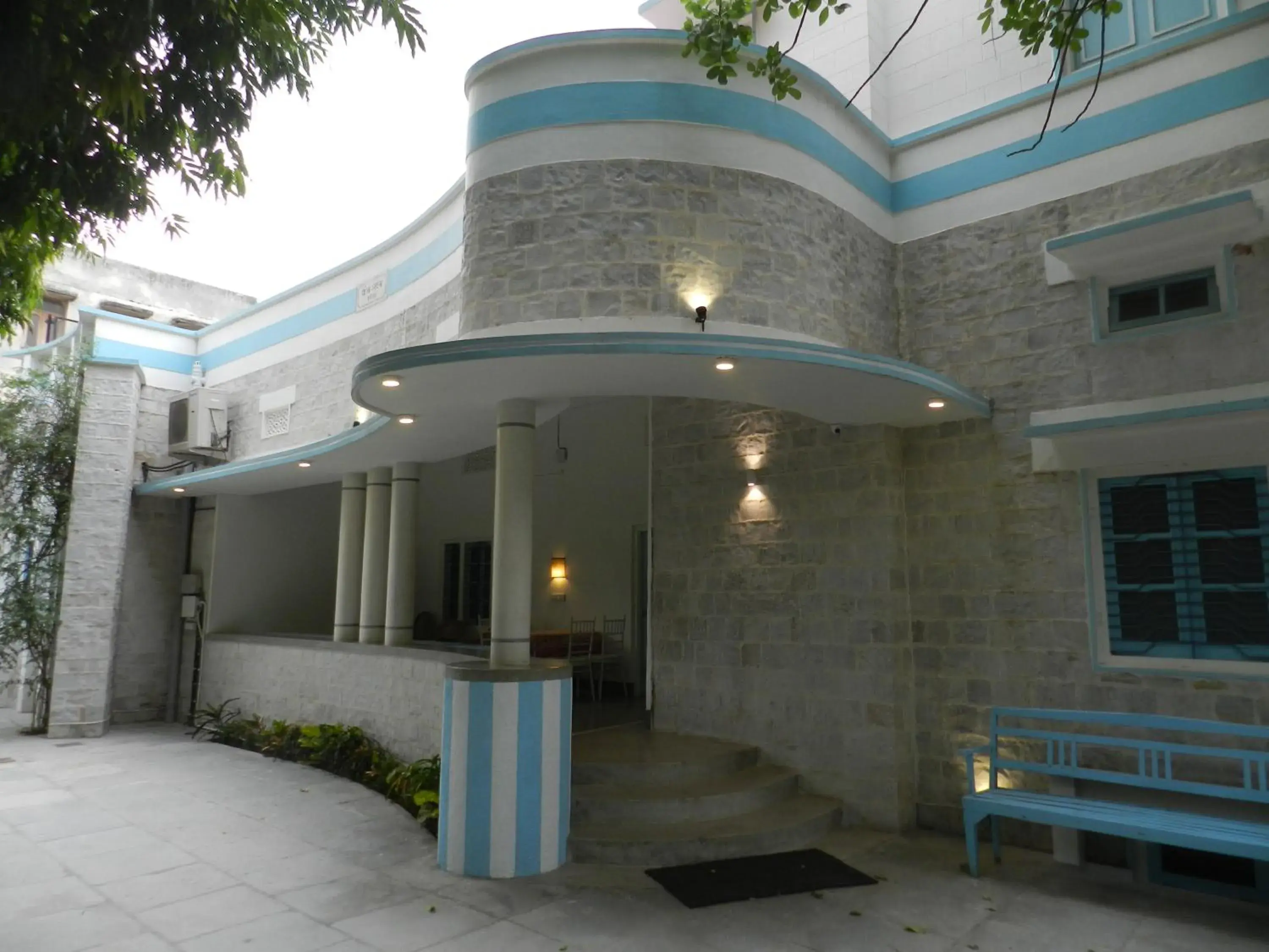 Property Building in Jaipur Jantar Hostel