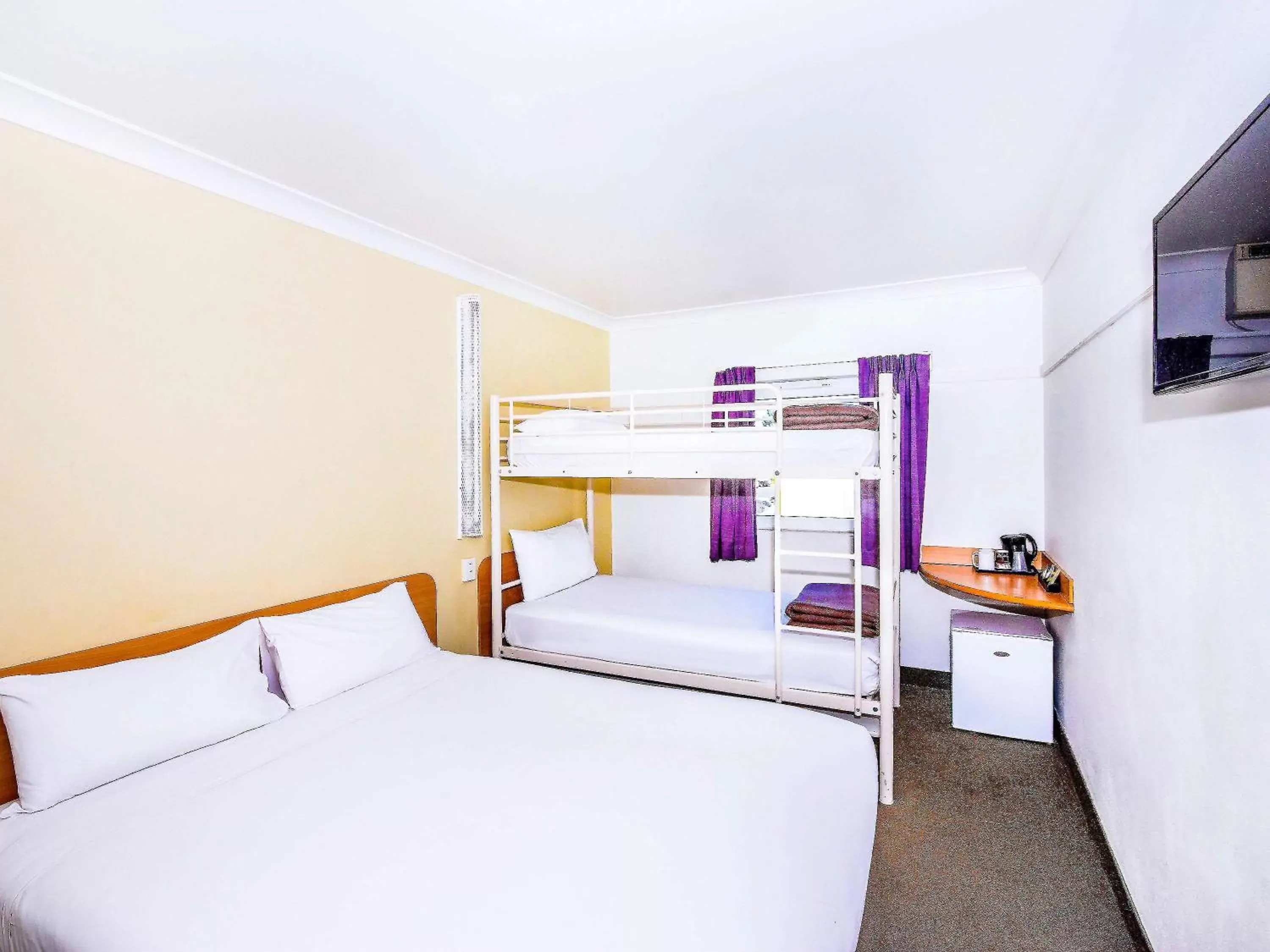 Photo of the whole room, Bunk Bed in ibis Budget - Dubbo