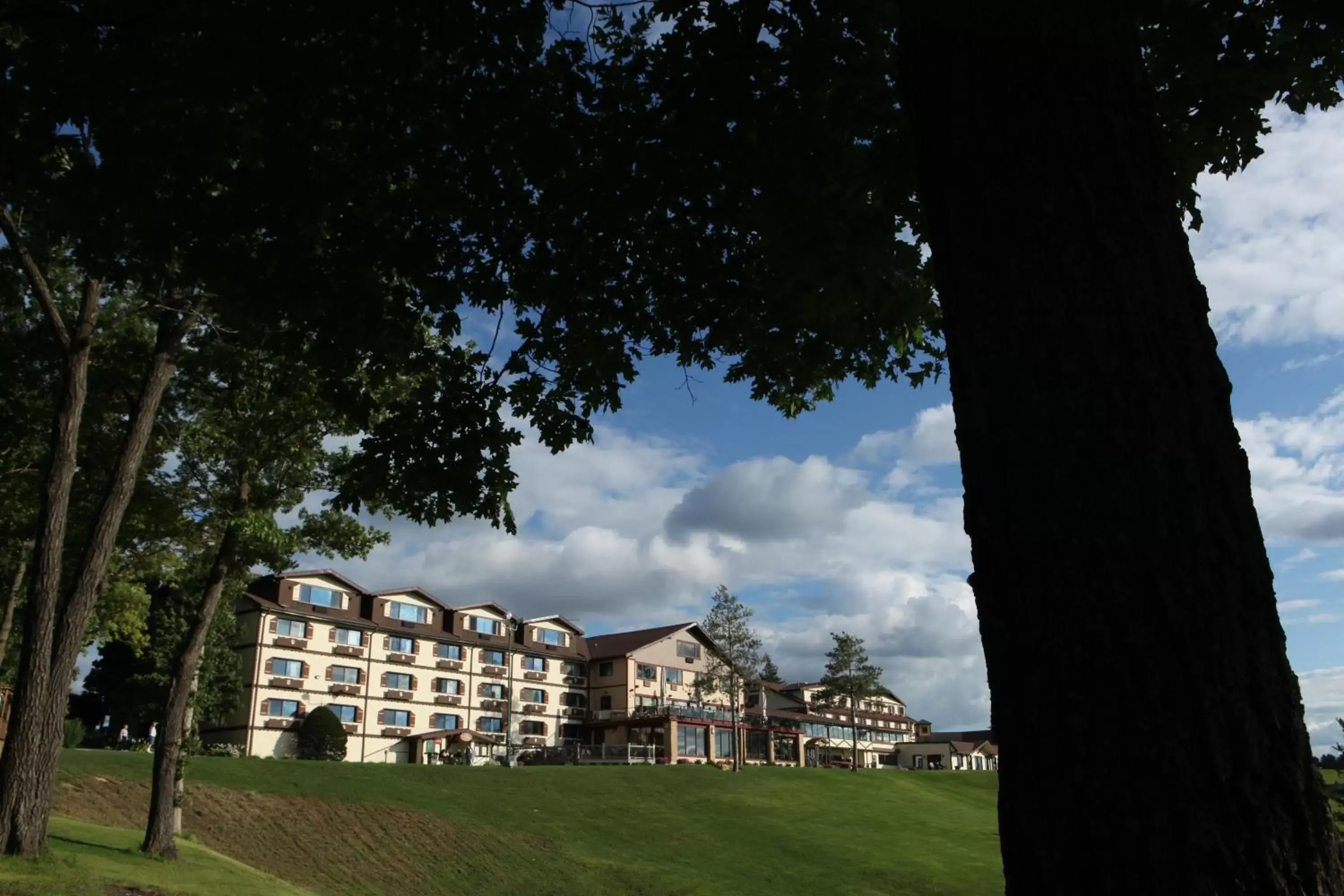 Facade/entrance, Garden in Chestnut Mountain Resort