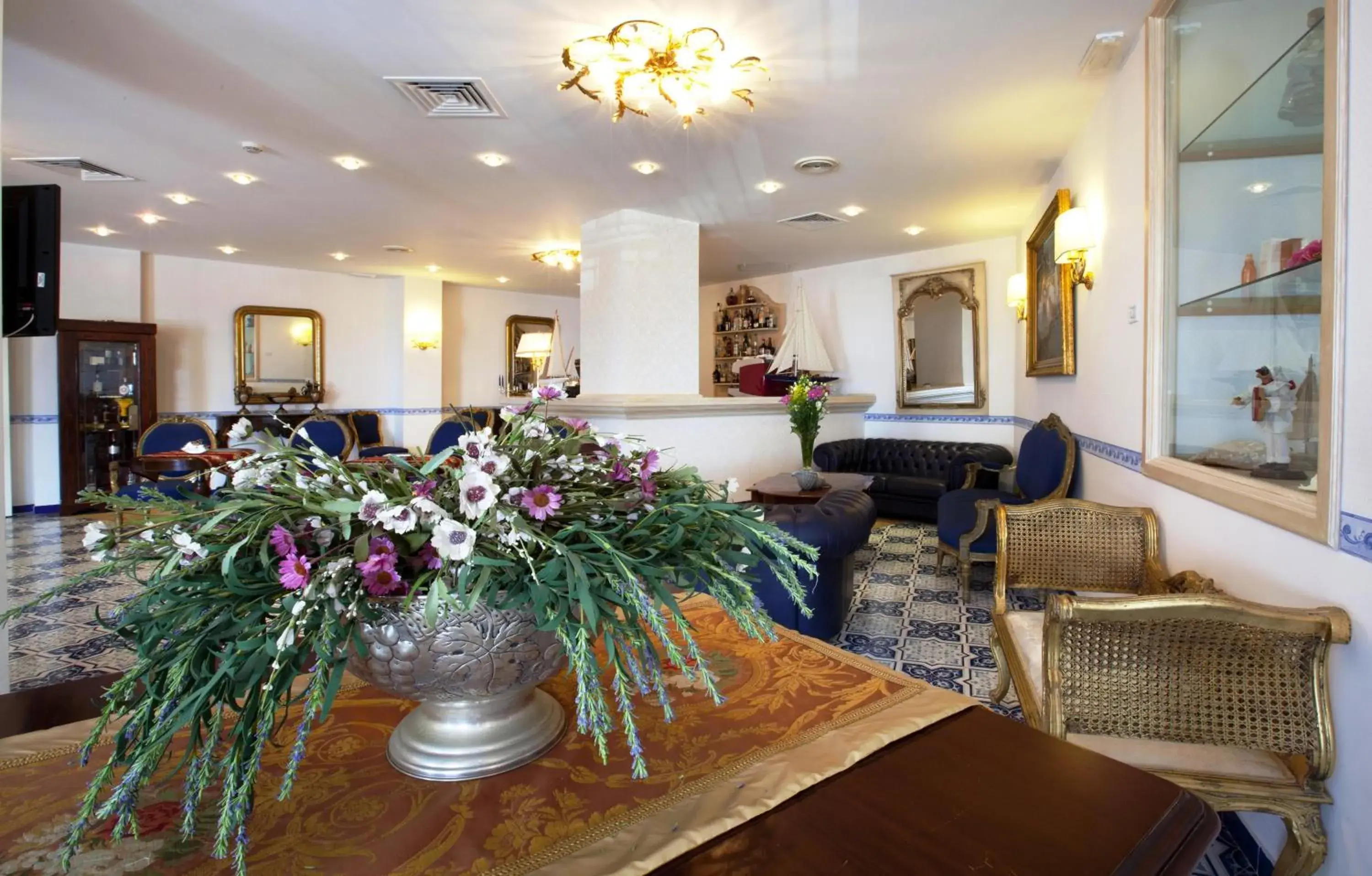 Lounge or bar, Restaurant/Places to Eat in Punta Campanella Resort & Spa