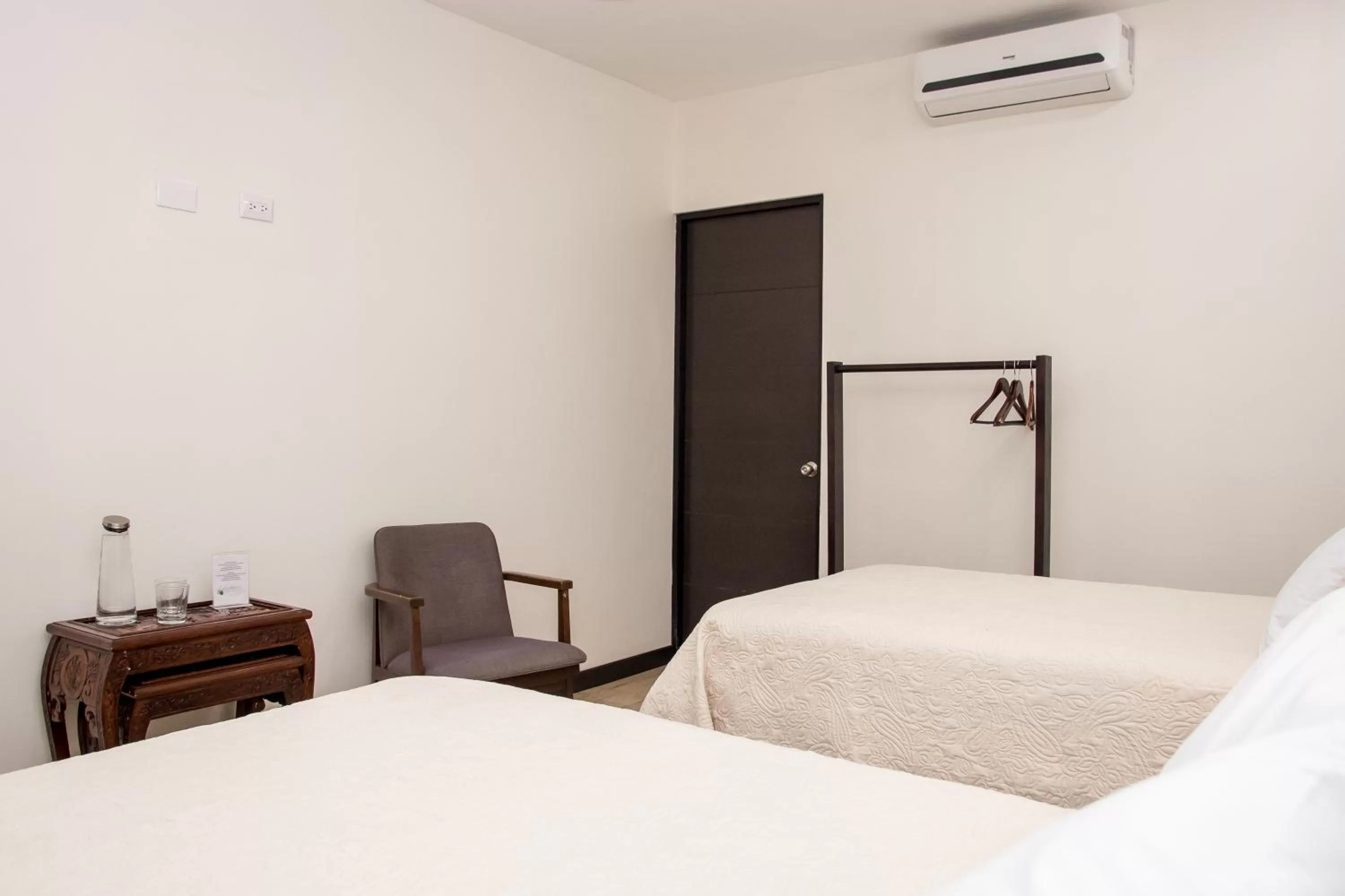 Bed in Casa María Aeropuerto B&B