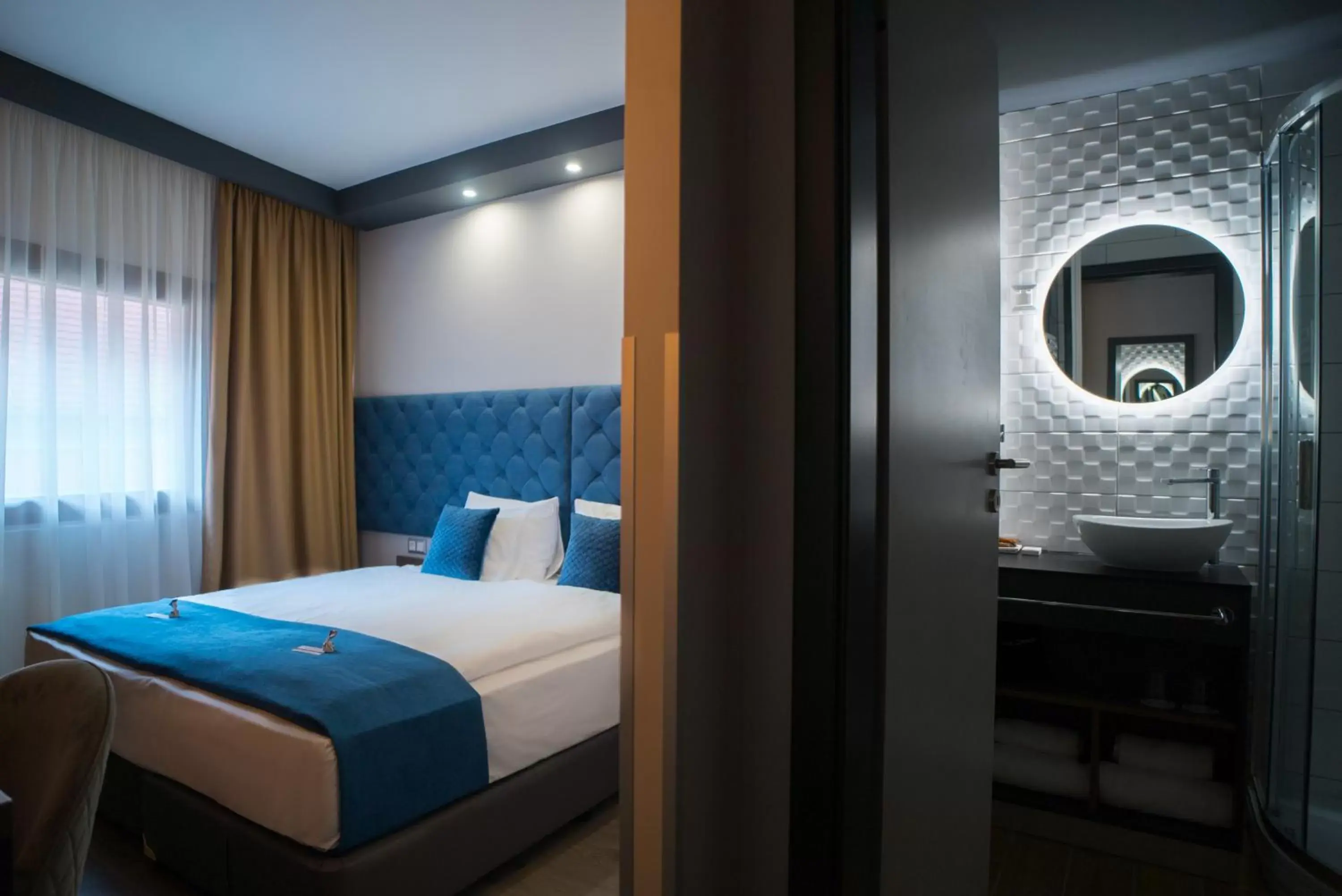Bedroom, Bed in Hotel Palatinus