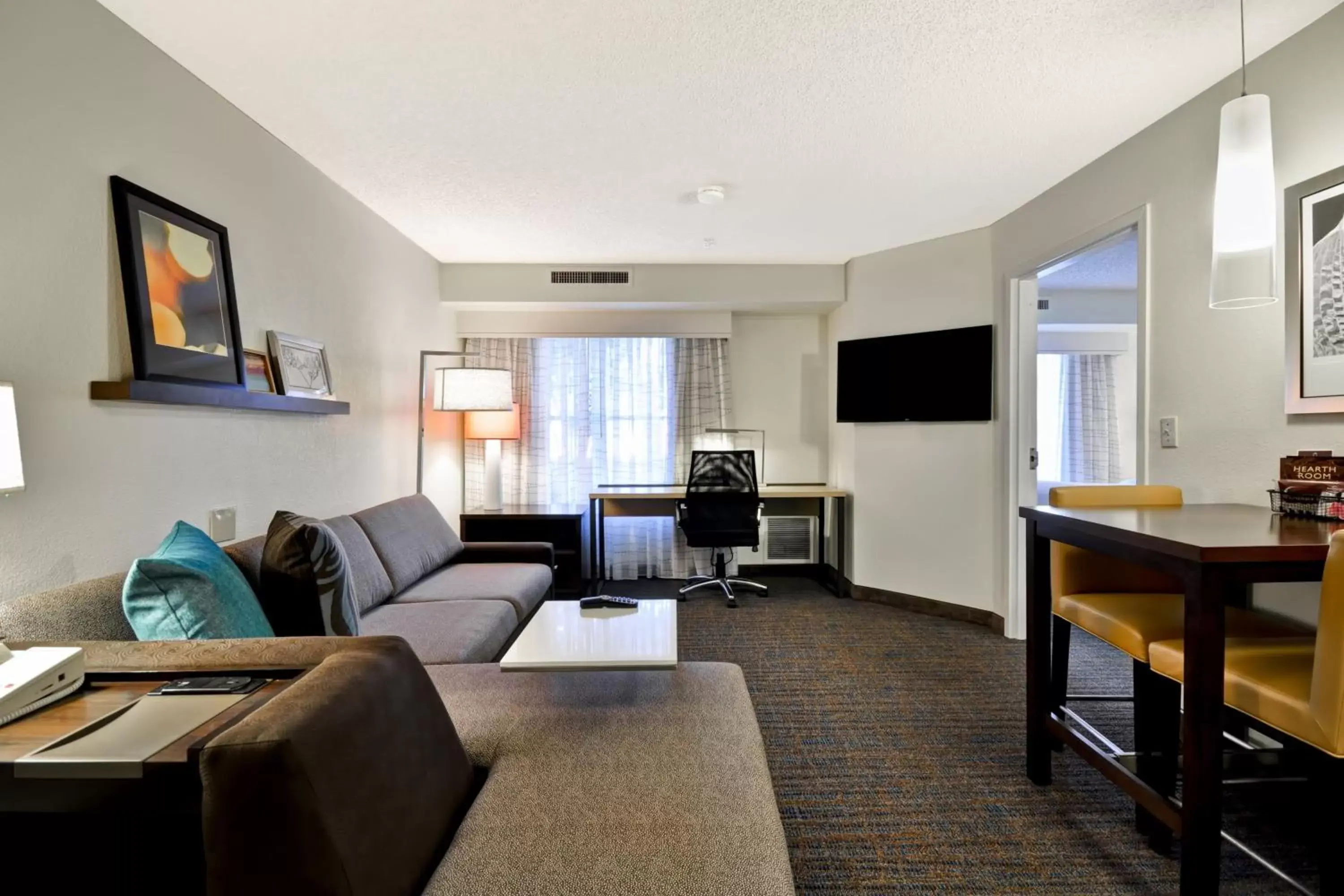 Living room, Seating Area in Residence Inn by Marriott Jacksonville Airport