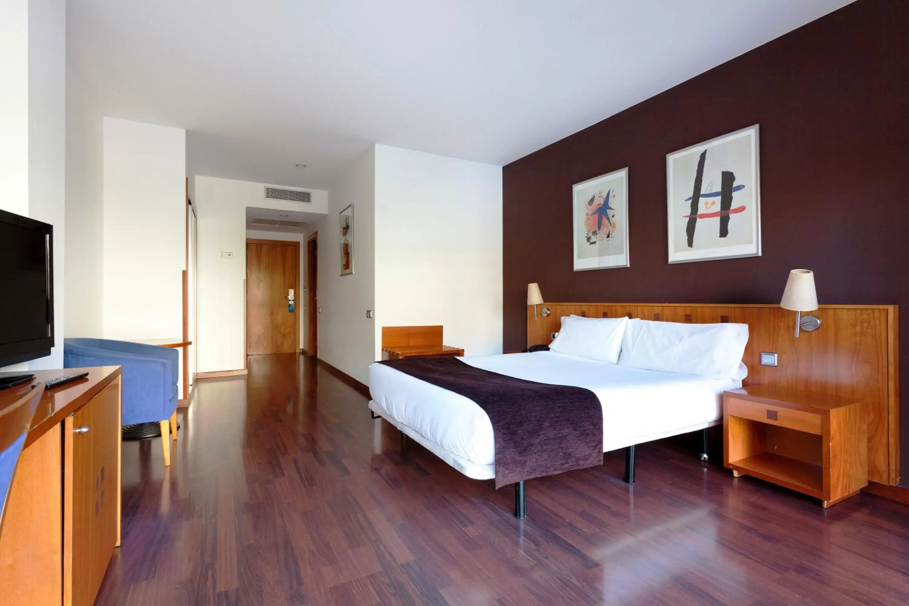 Bedroom, Bed in Hotel Viladomat by Silken