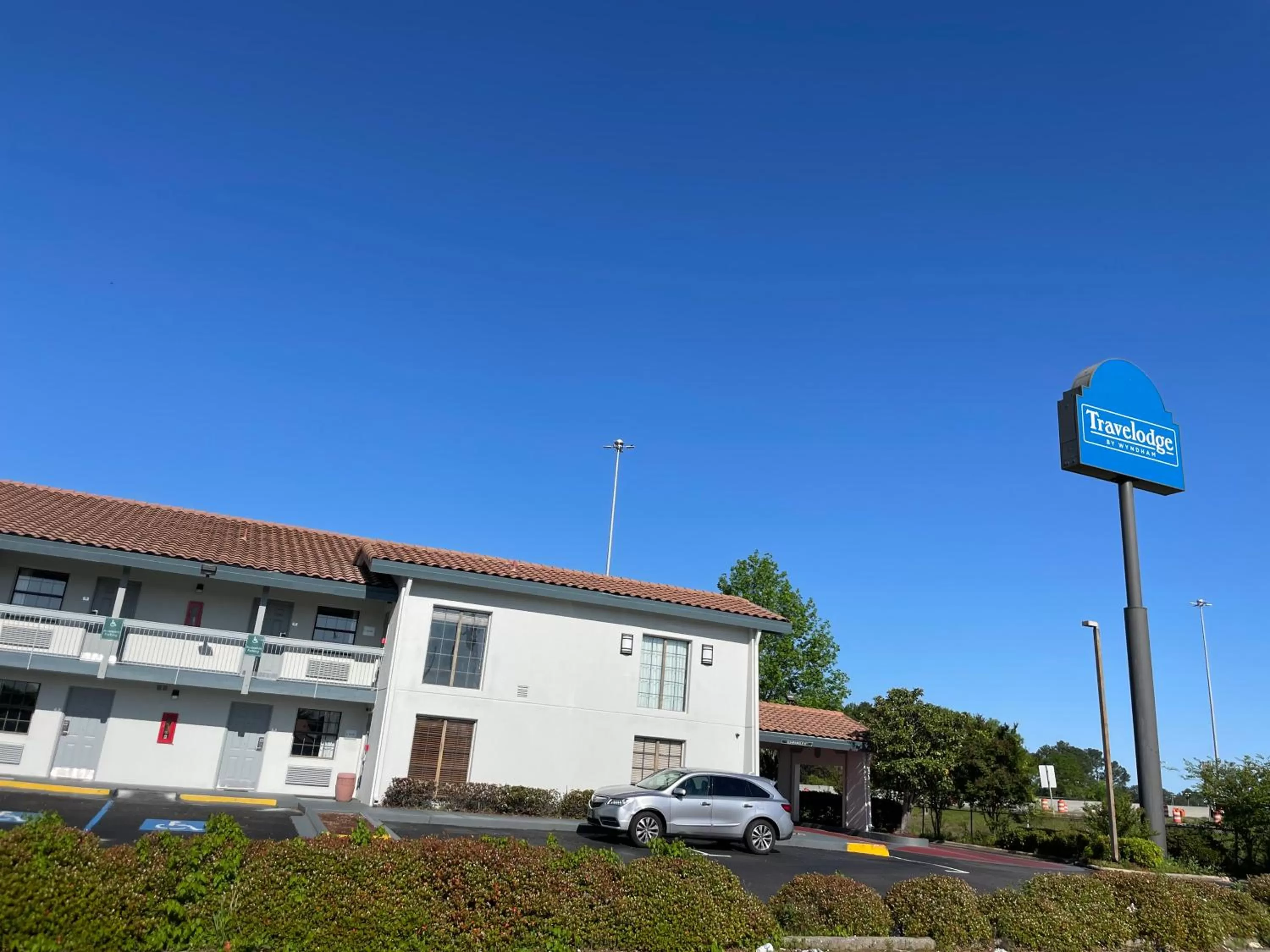 Facade/entrance in Travelodge by Wyndham Tuscaloosa