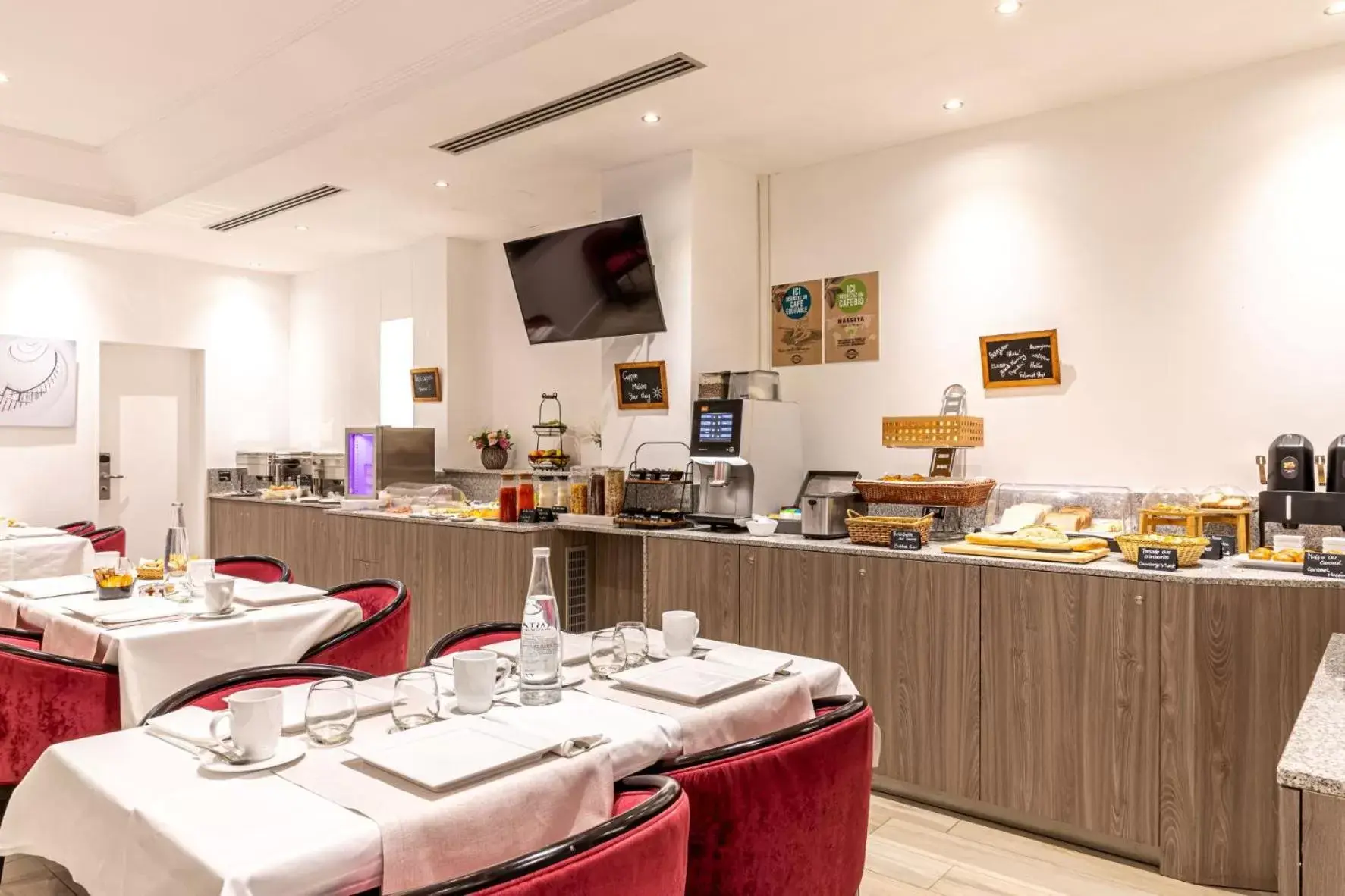 Food and drinks, Restaurant/Places to Eat in Fraser Suites Paris La Défense