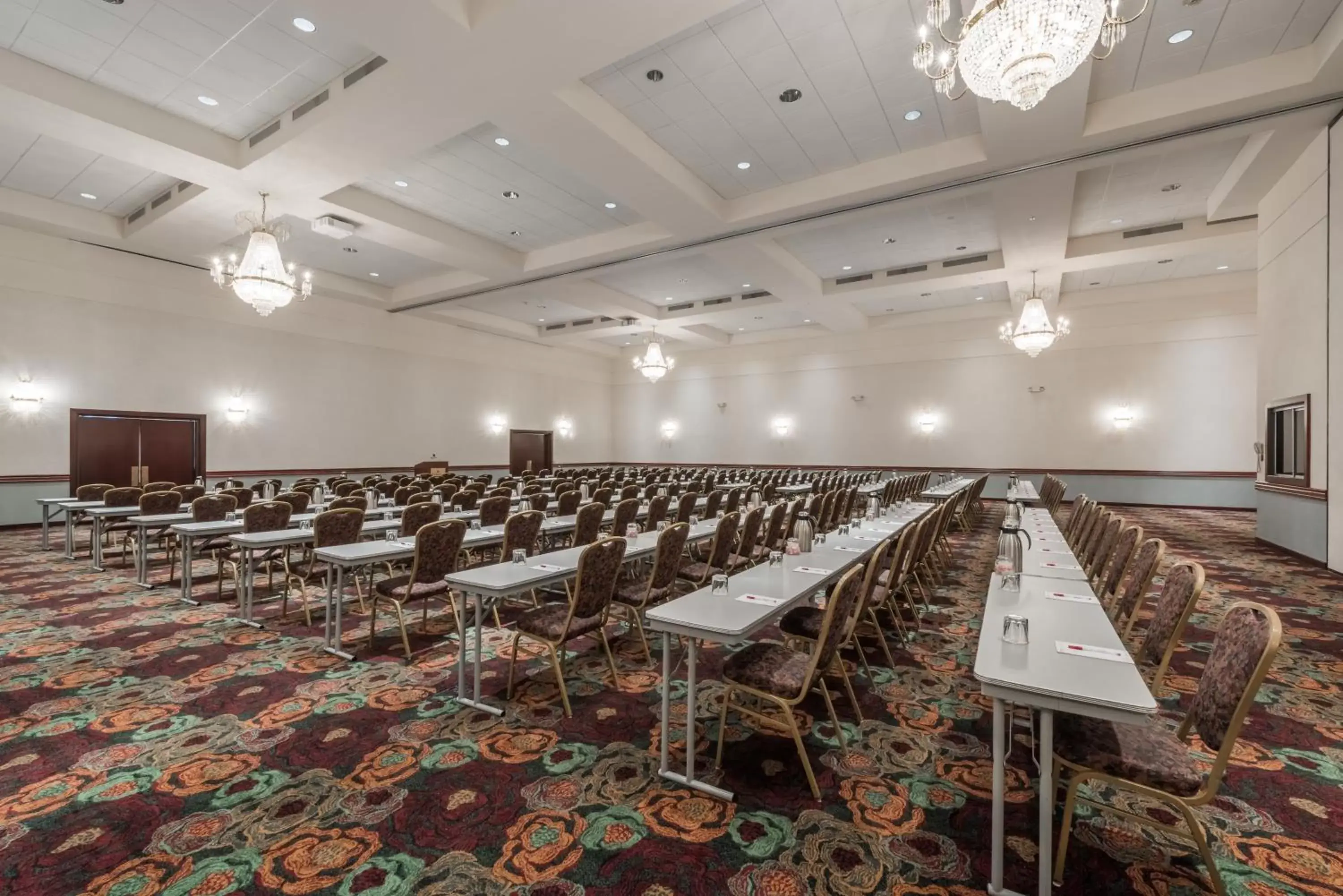 Banquet/Function facilities in Ramada by Wyndham State College Hotel & Conference Center