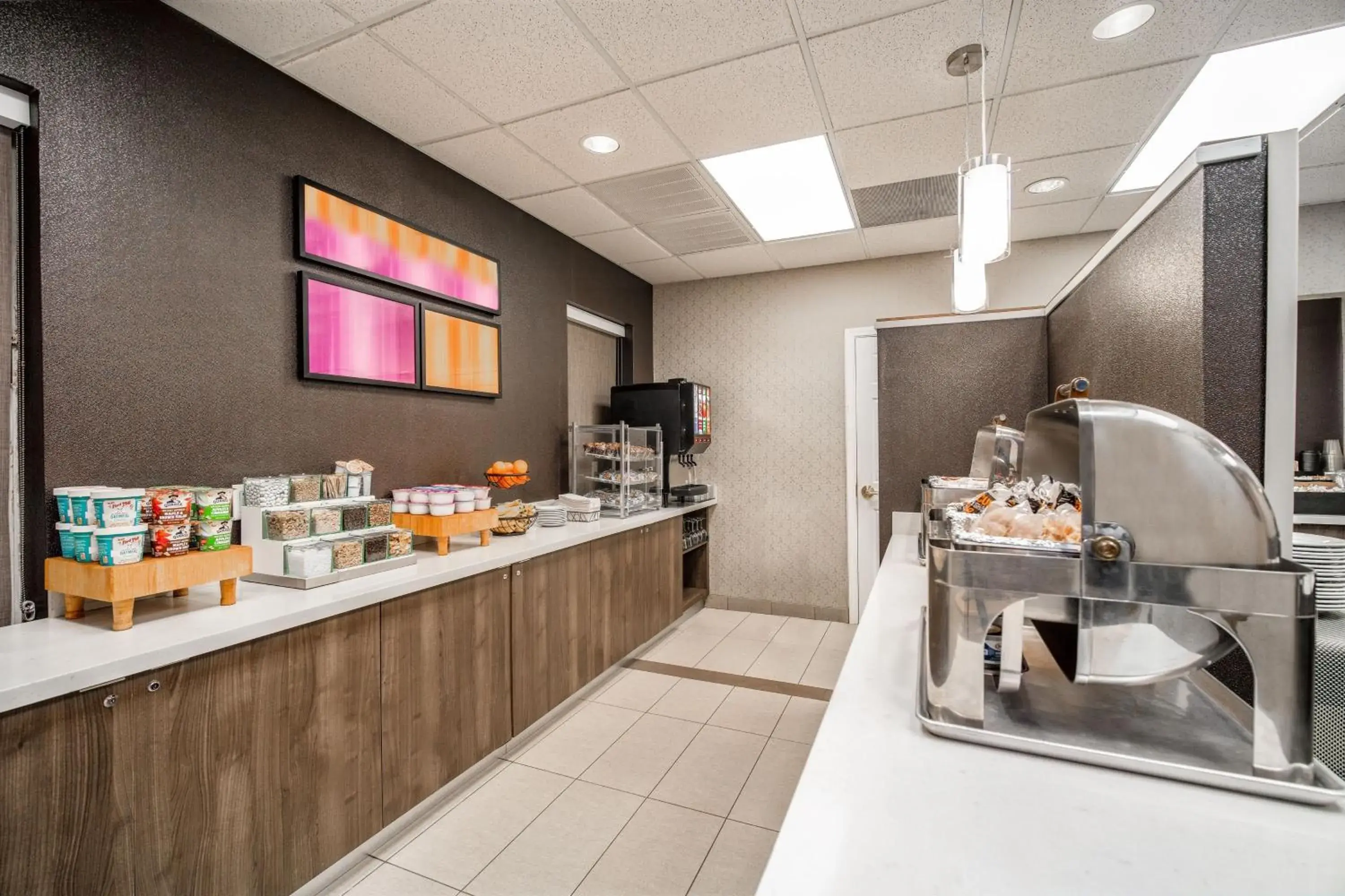 Breakfast, Kitchen/Kitchenette in Residence Inn by Marriott McAllen