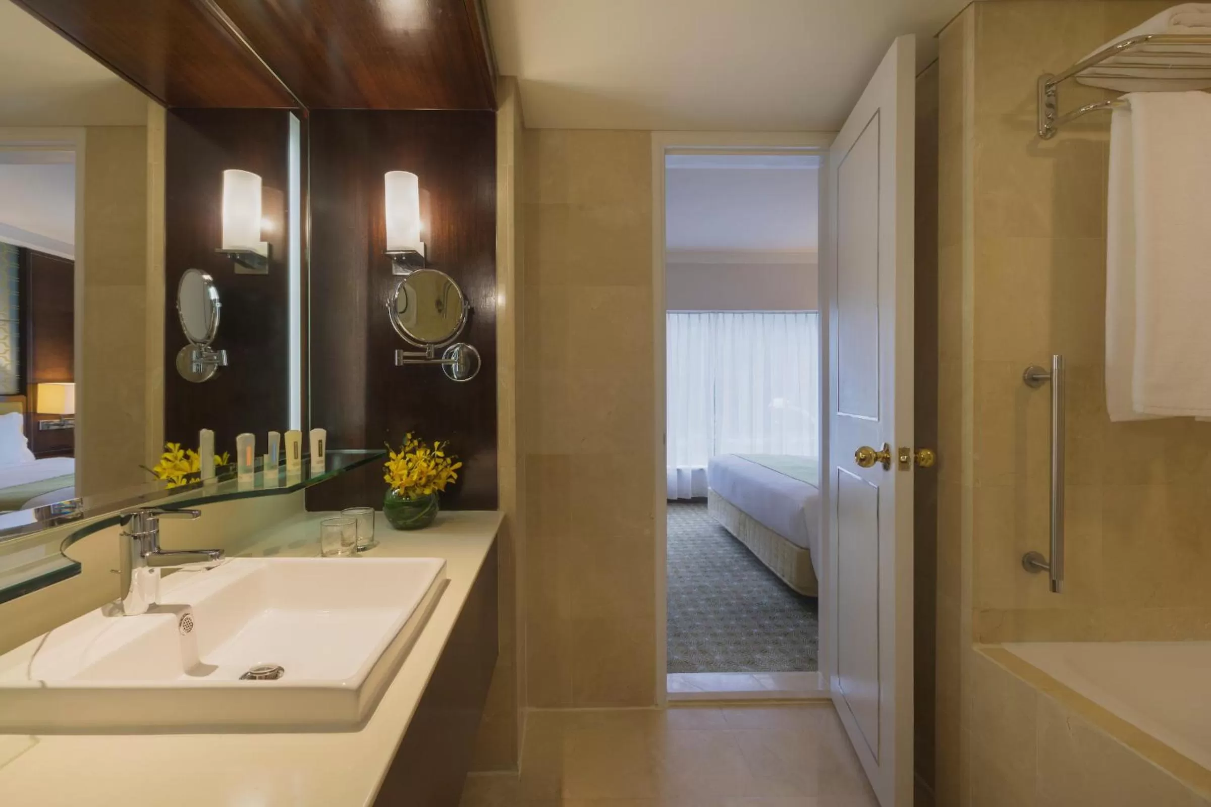 Toilet in Holiday Inn Singapore Orchard City Centre by IHG