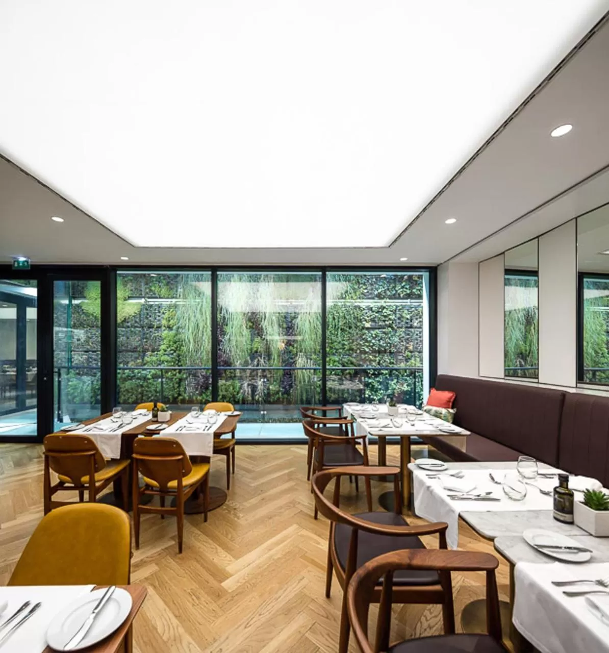 Food and drinks in Lux Lisboa Park