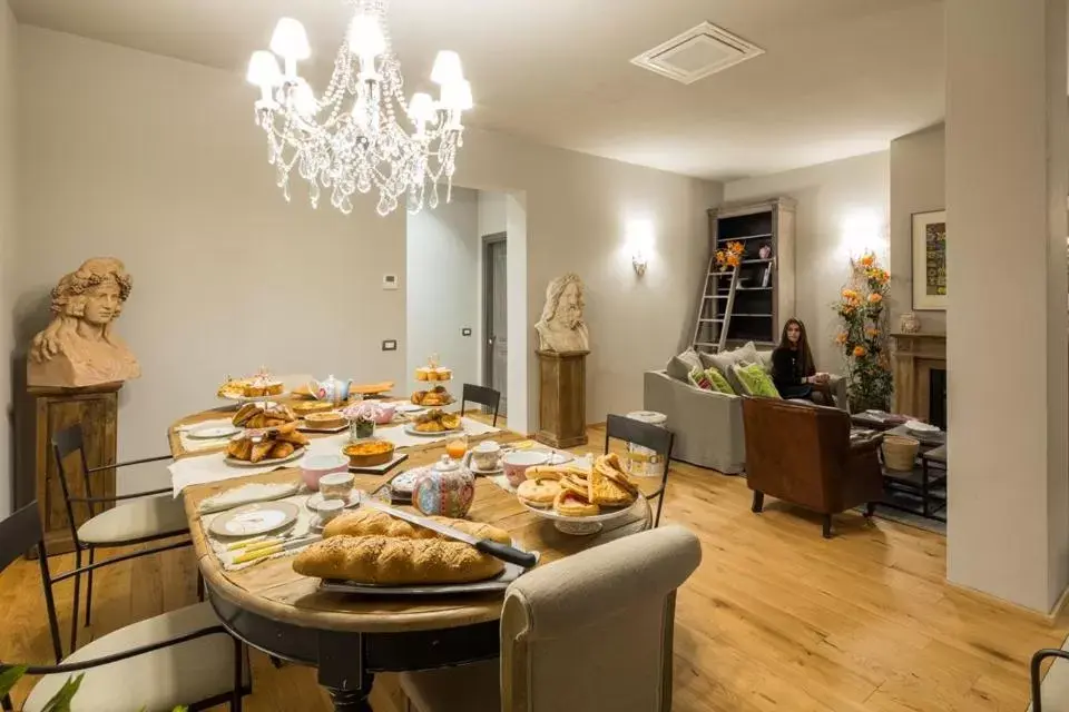 Buffet breakfast, Restaurant/Places to Eat in Il Duomo Luxury Suite