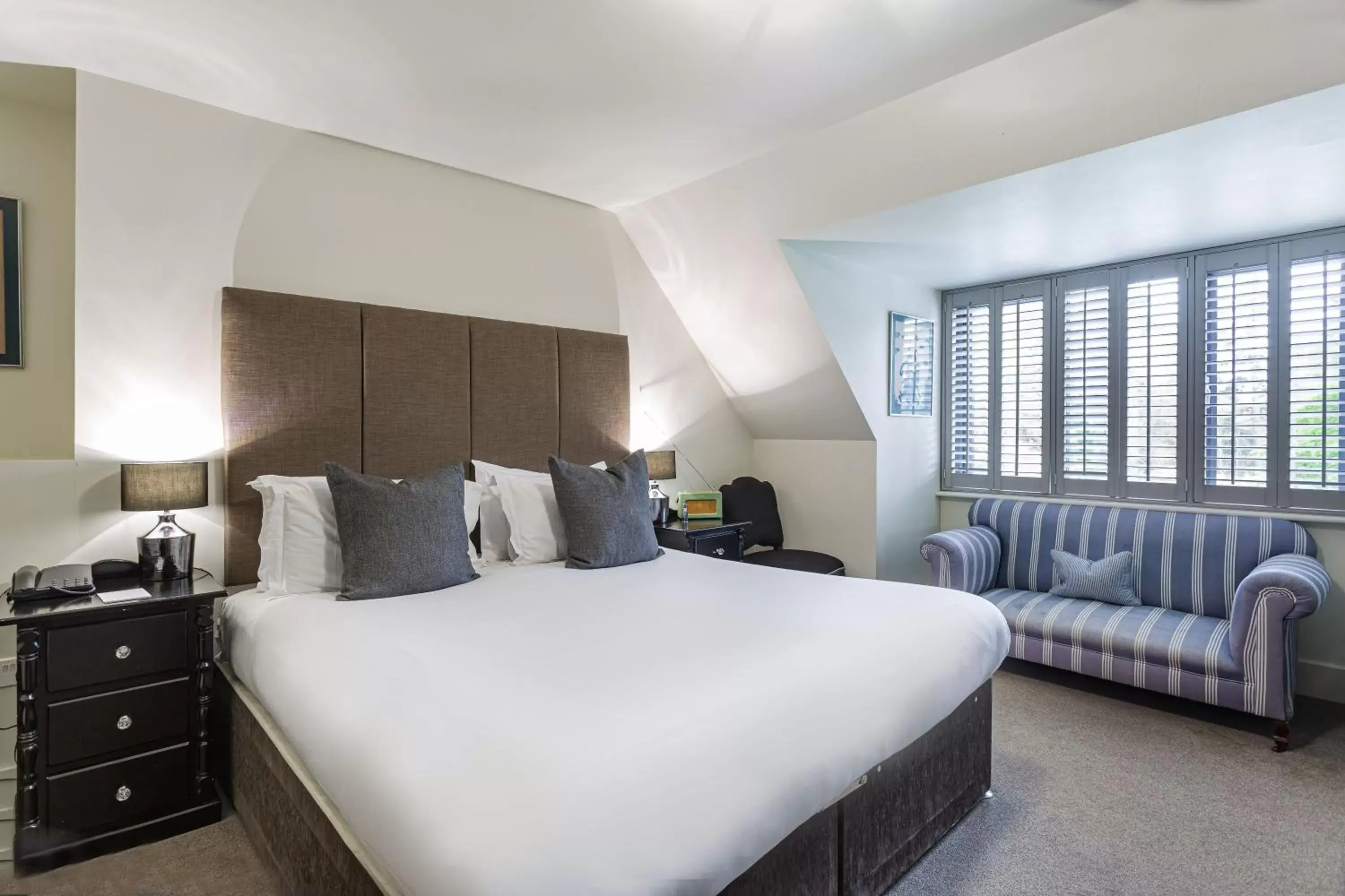 Bed in Forest Park Country Hotel & Inn, Brockenhurst, New Forest, Hampshire