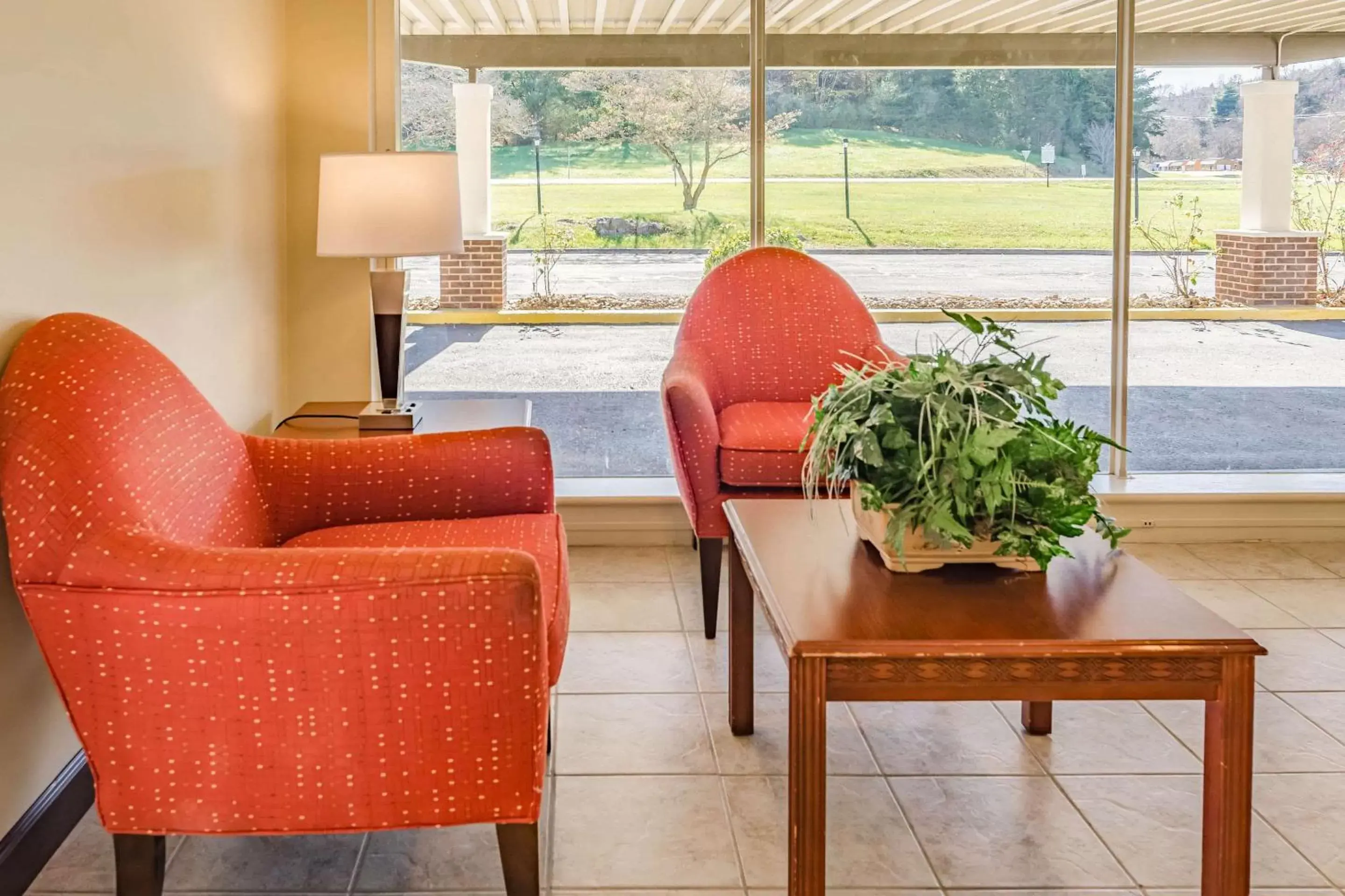 Lobby or reception, Seating Area in Econo Lodge Lexington Downtown near I-81