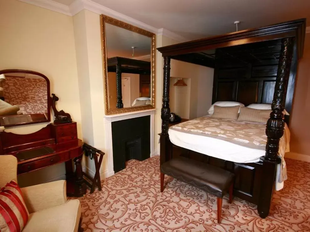 Deluxe King Room in Colchester Boutique Hotel