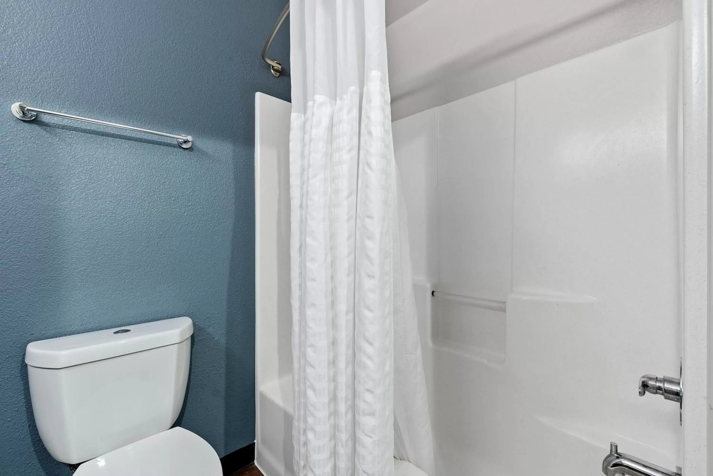 Shower, Bathroom in Extended Stay America Suites - Fremont - Newark