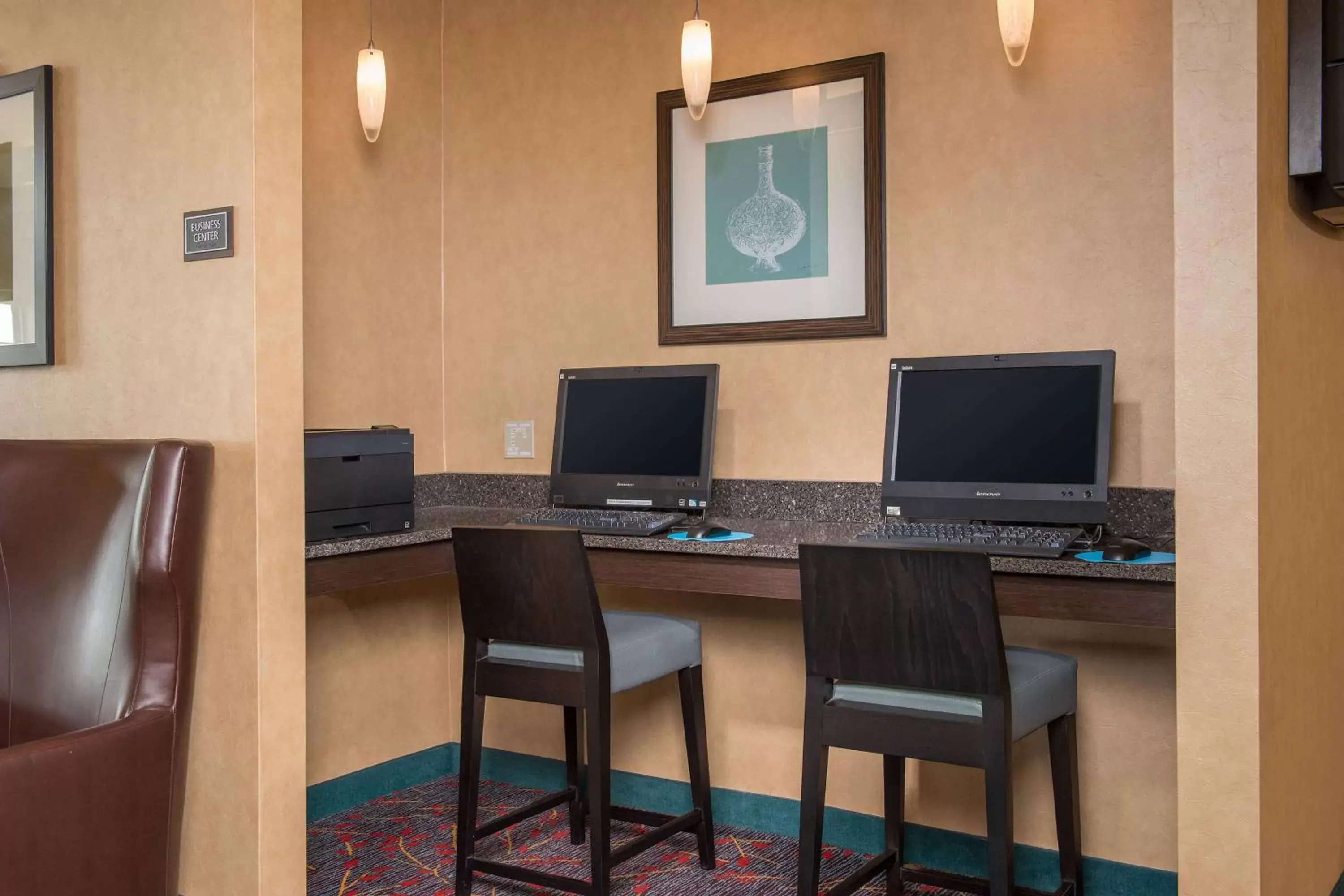 Business facilities in Sonesta ES Suites Charleston