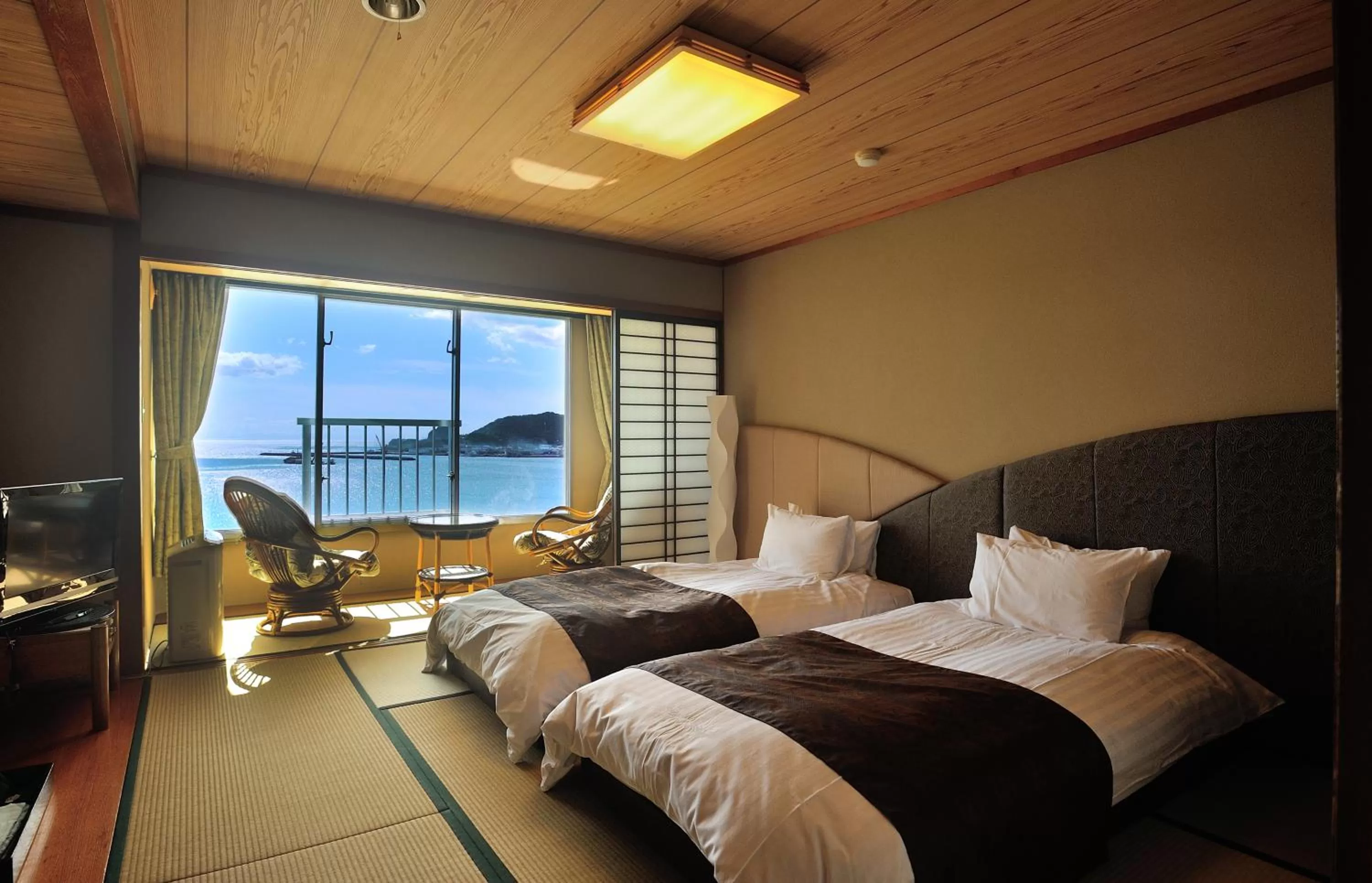 Bed in Ibusuki Royal Hotel