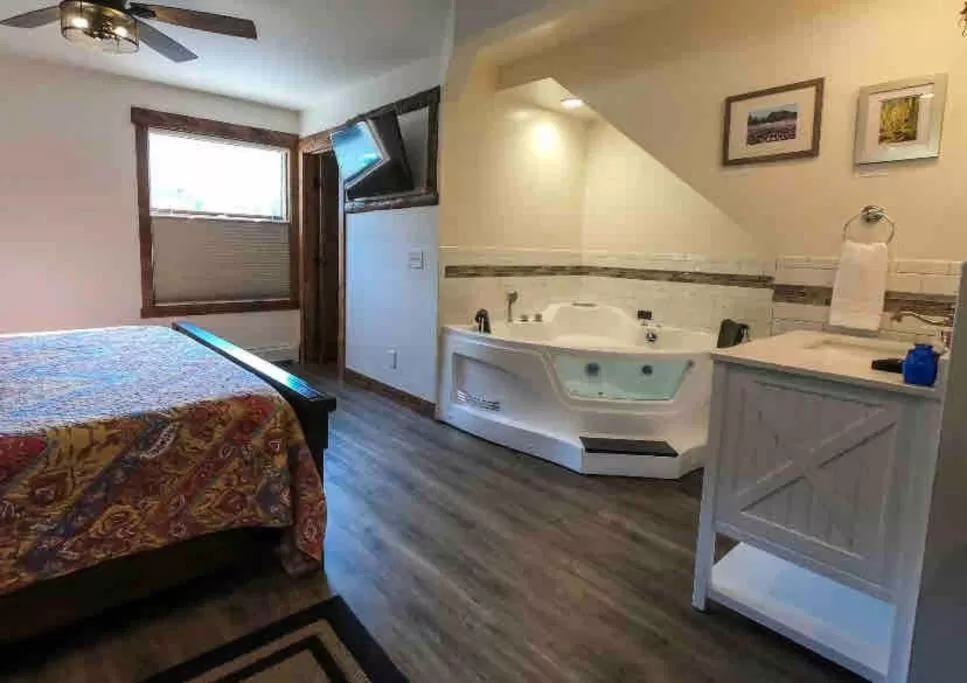 Bed in Clear Creek Inn