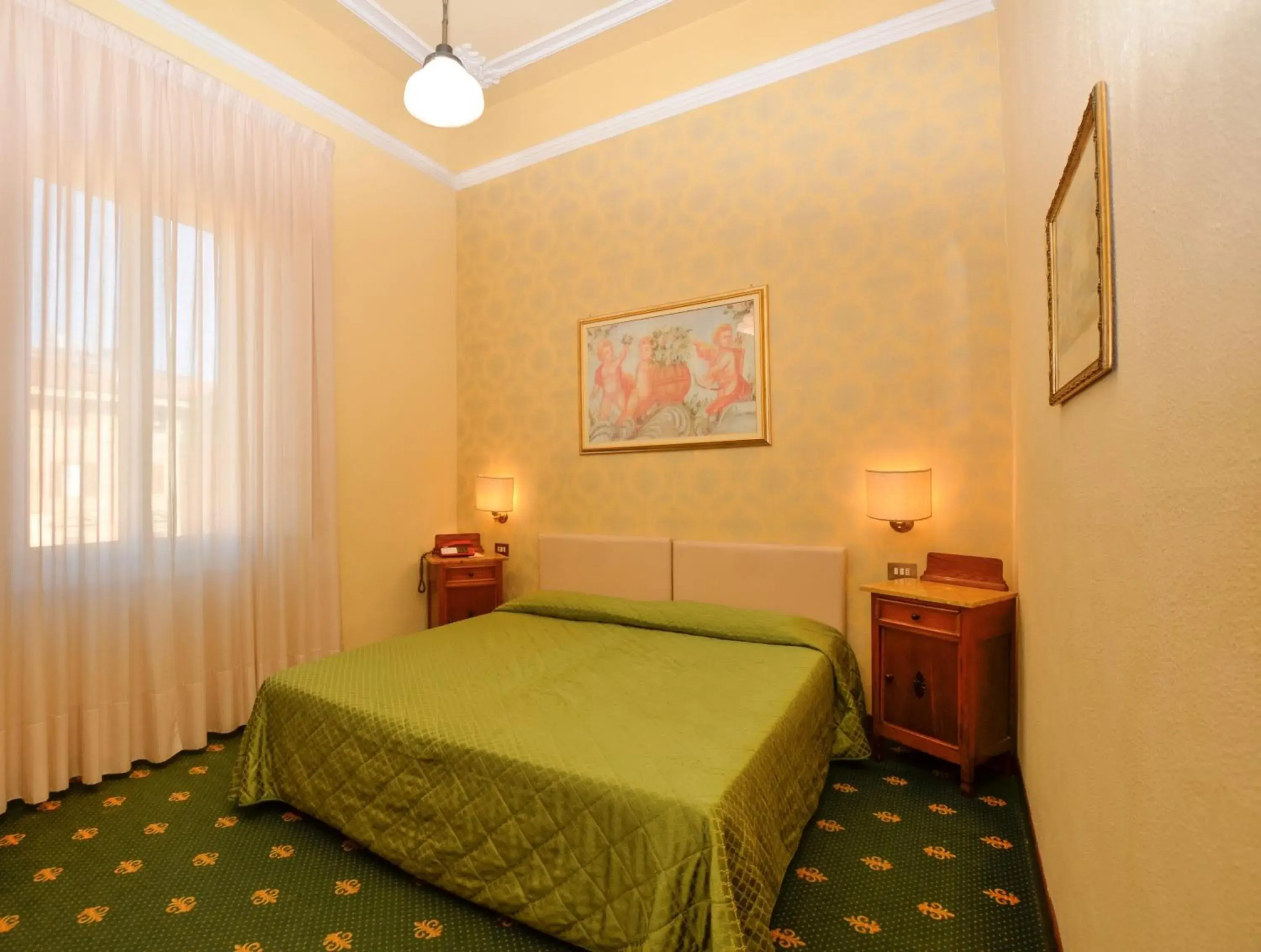 Bedroom, Bed in Grand Hotel Plaza & Locanda Maggiore