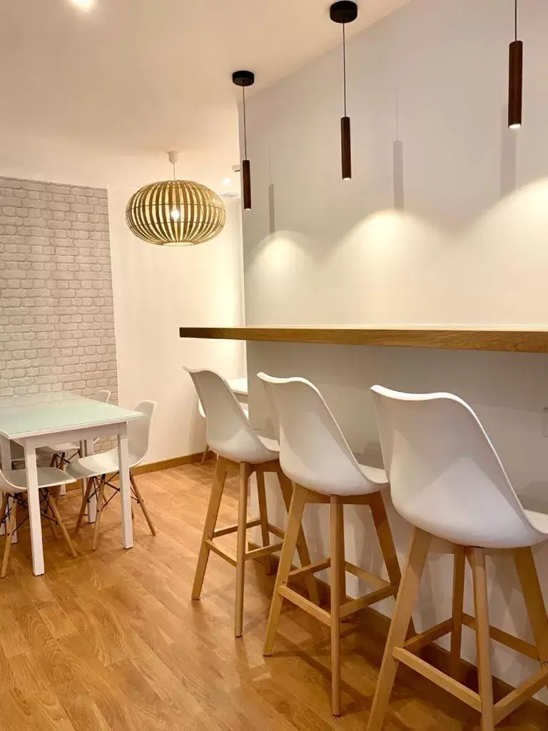 Dining Area in Real Caparica Hotel