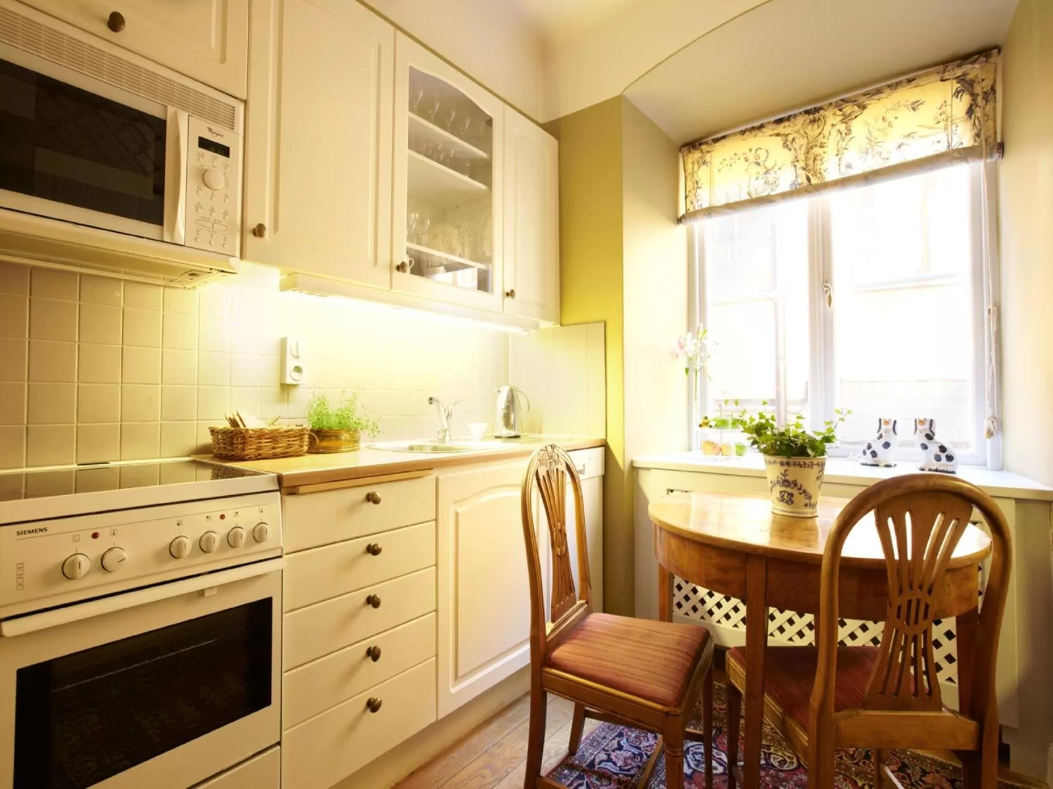 Kitchen or kitchenette in Victory Apartments