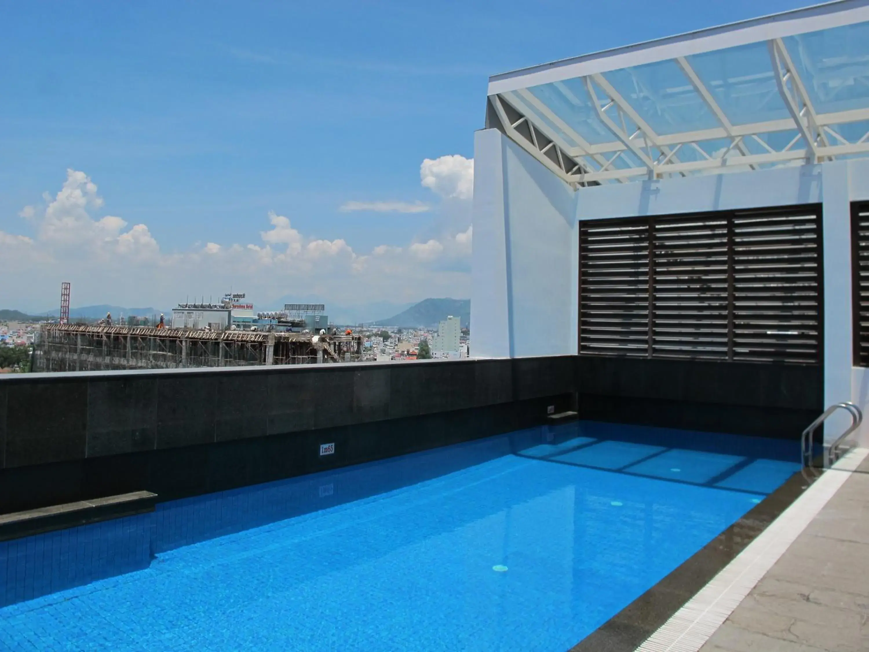 Natural landscape, Swimming Pool in Nhi Phi Hotel