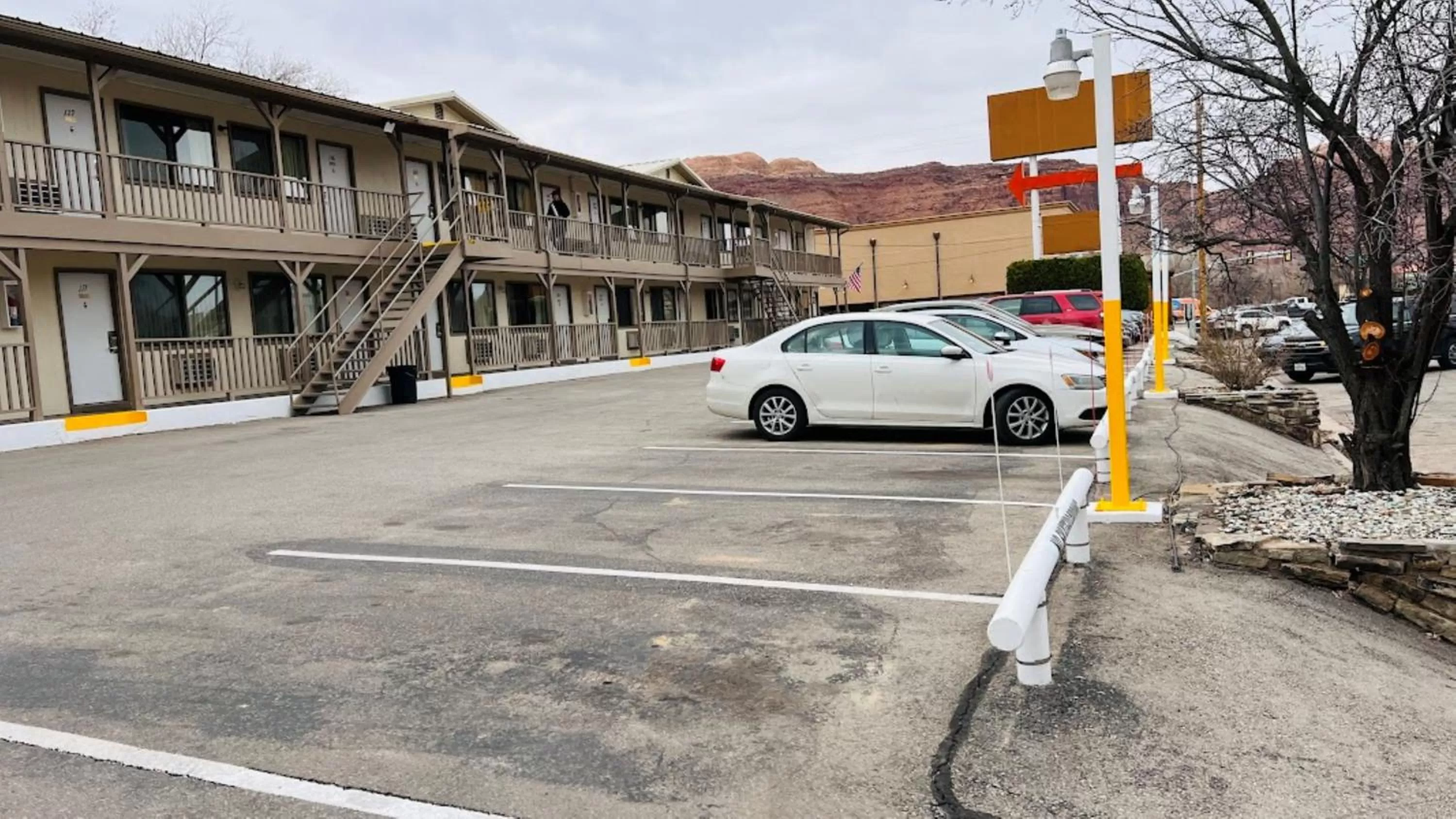 Property building in The Virginian Inn Moab Downtown