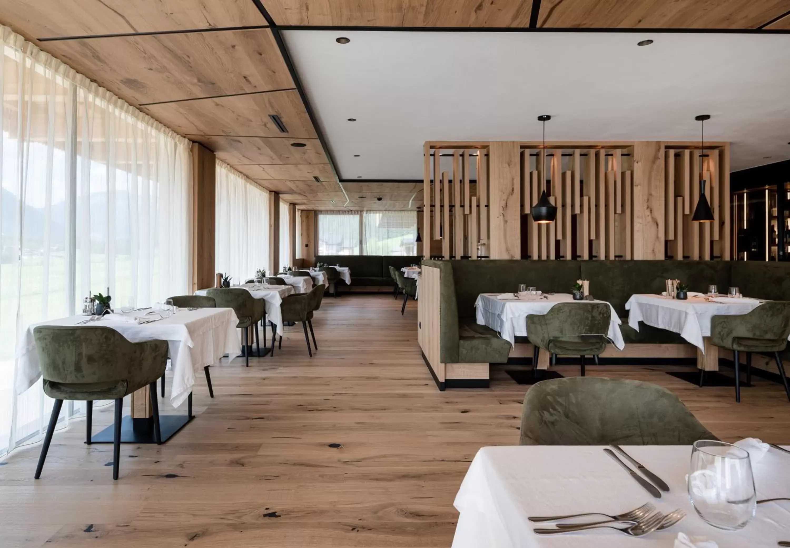 Dining area, Restaurant/Places to Eat in Alpine Nature Hotel Stoll