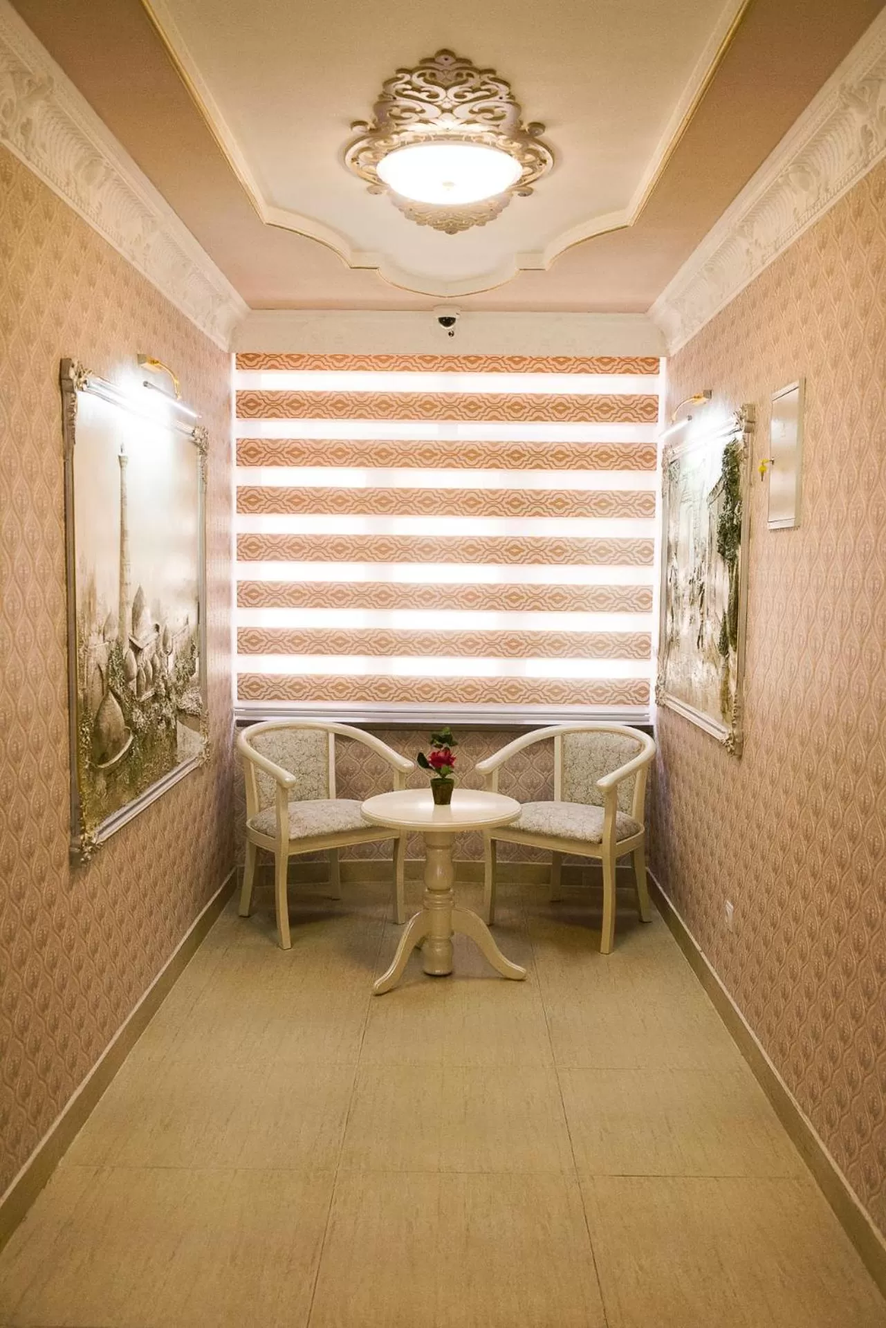 Seating Area in Durdona hotel