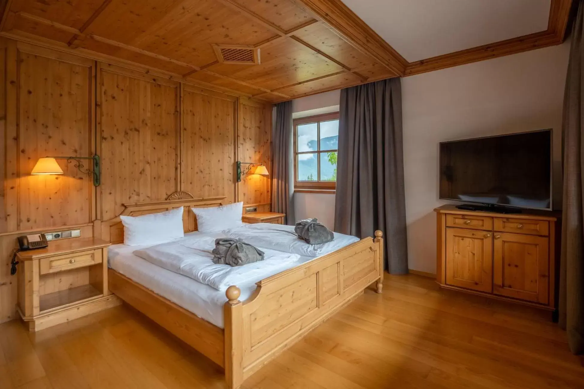 Bedroom, Bed in Zugspitz Resort