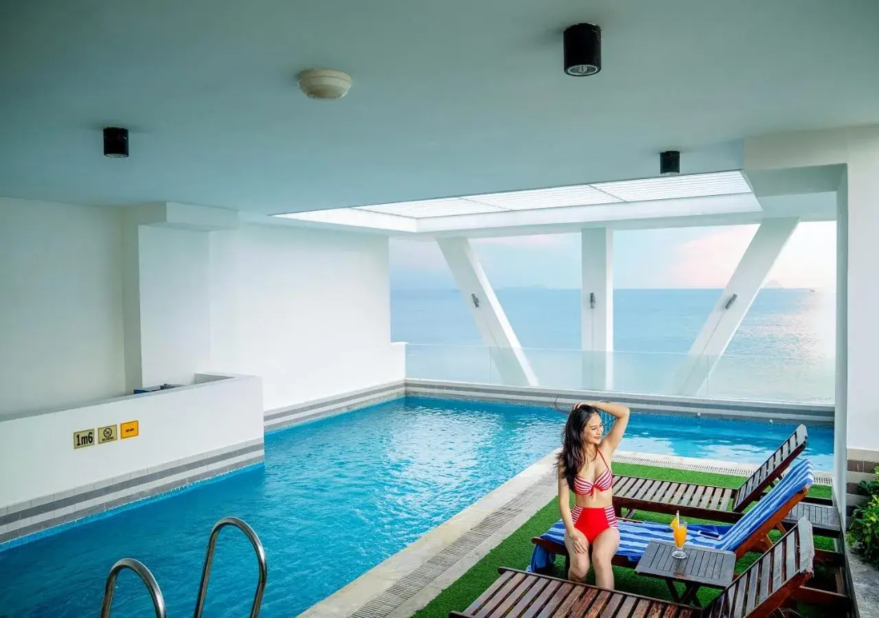 Swimming Pool in Dendro Hotel Nha Trang