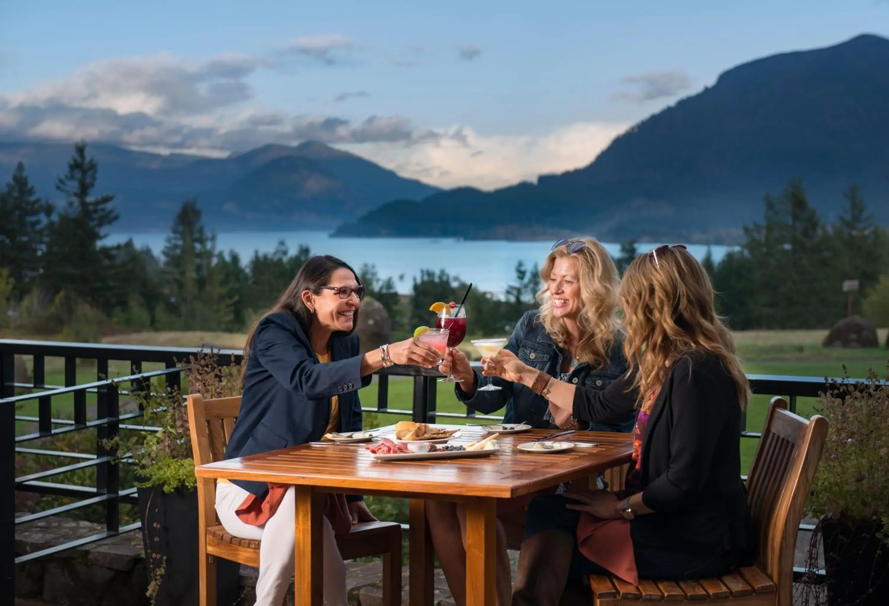 Drinks in Skamania Lodge