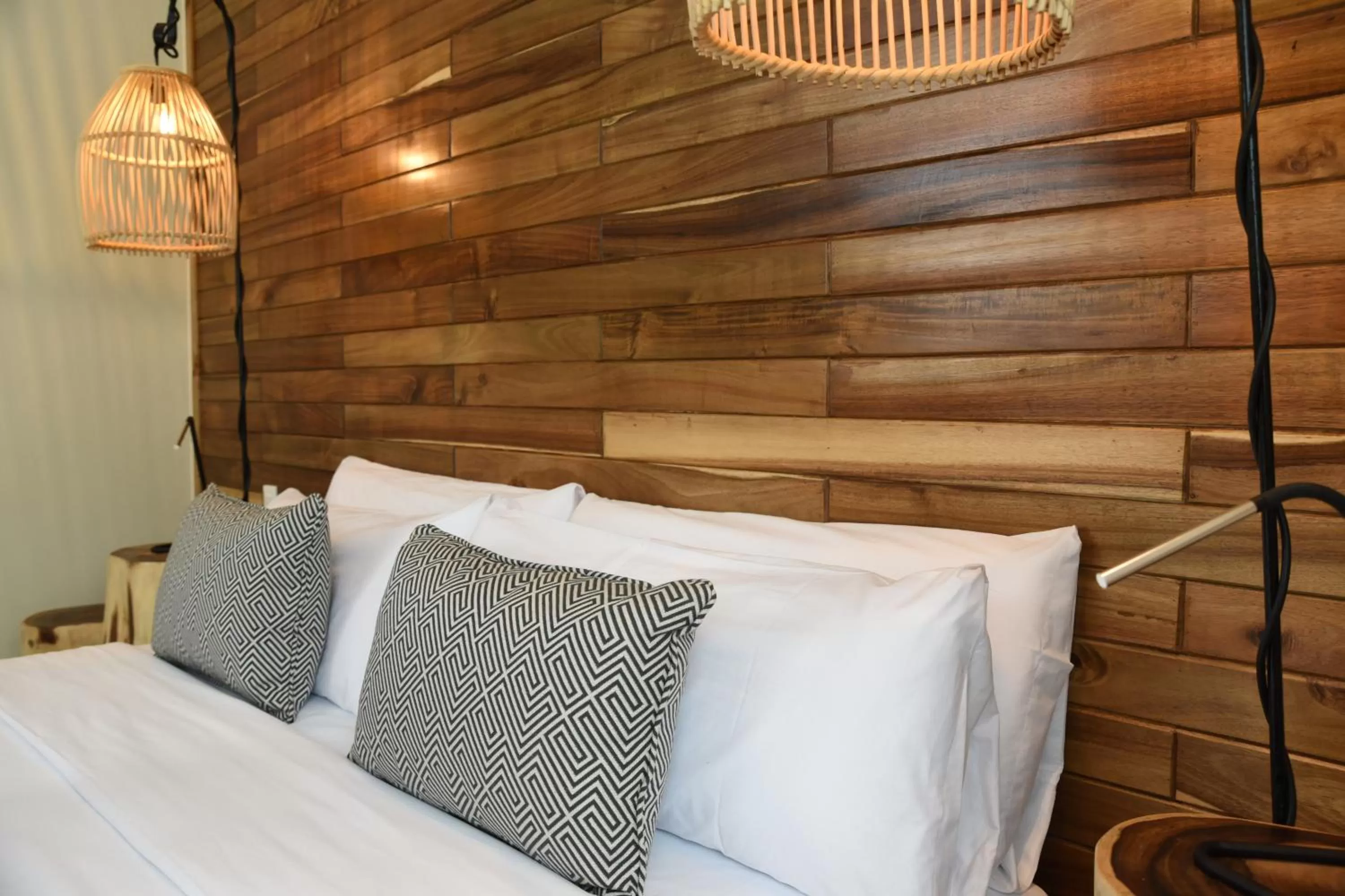 Bed in Saman Boutique Hotel By Mint