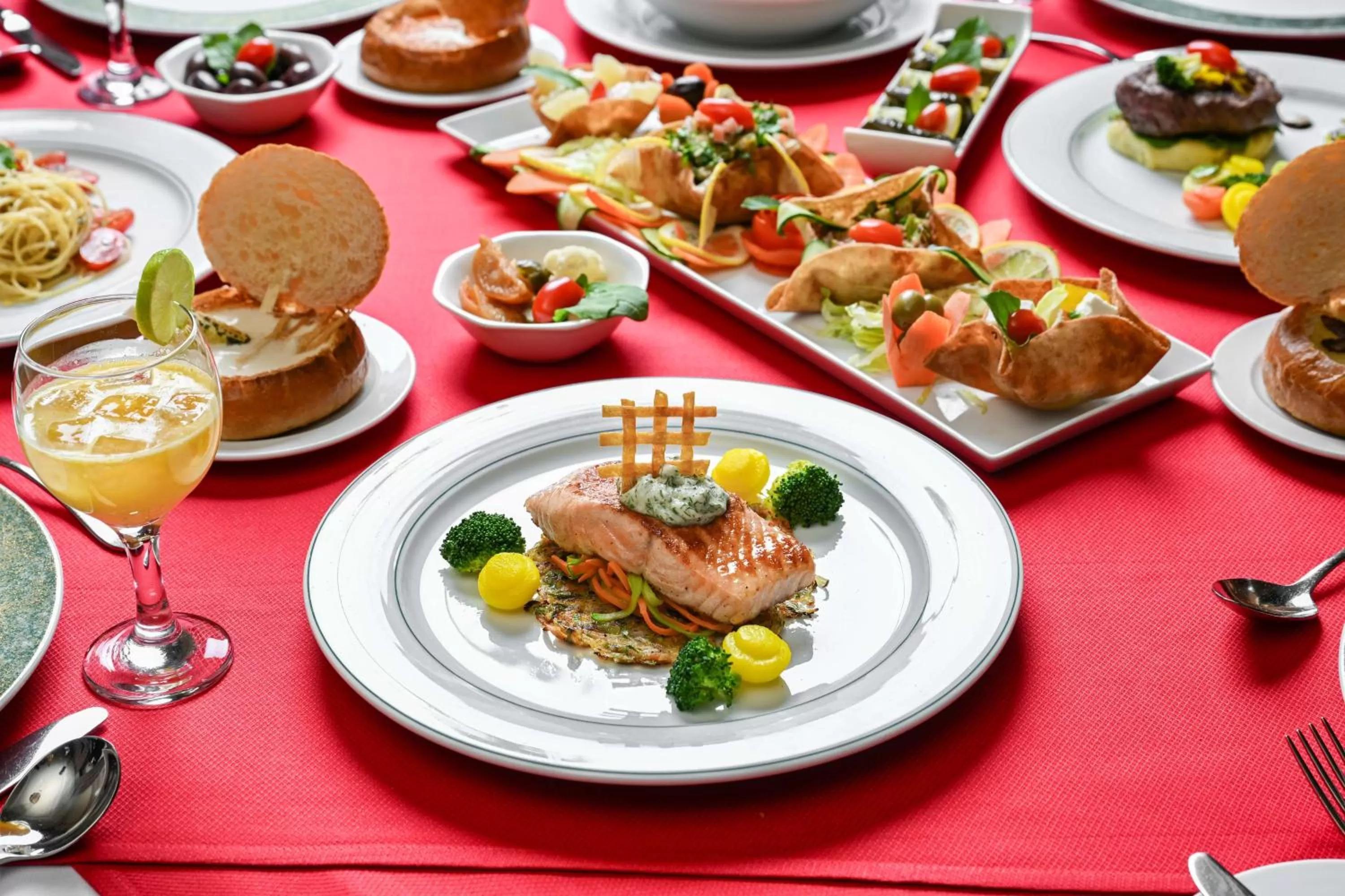 Restaurant/places to eat in Madinah Hilton Hotel