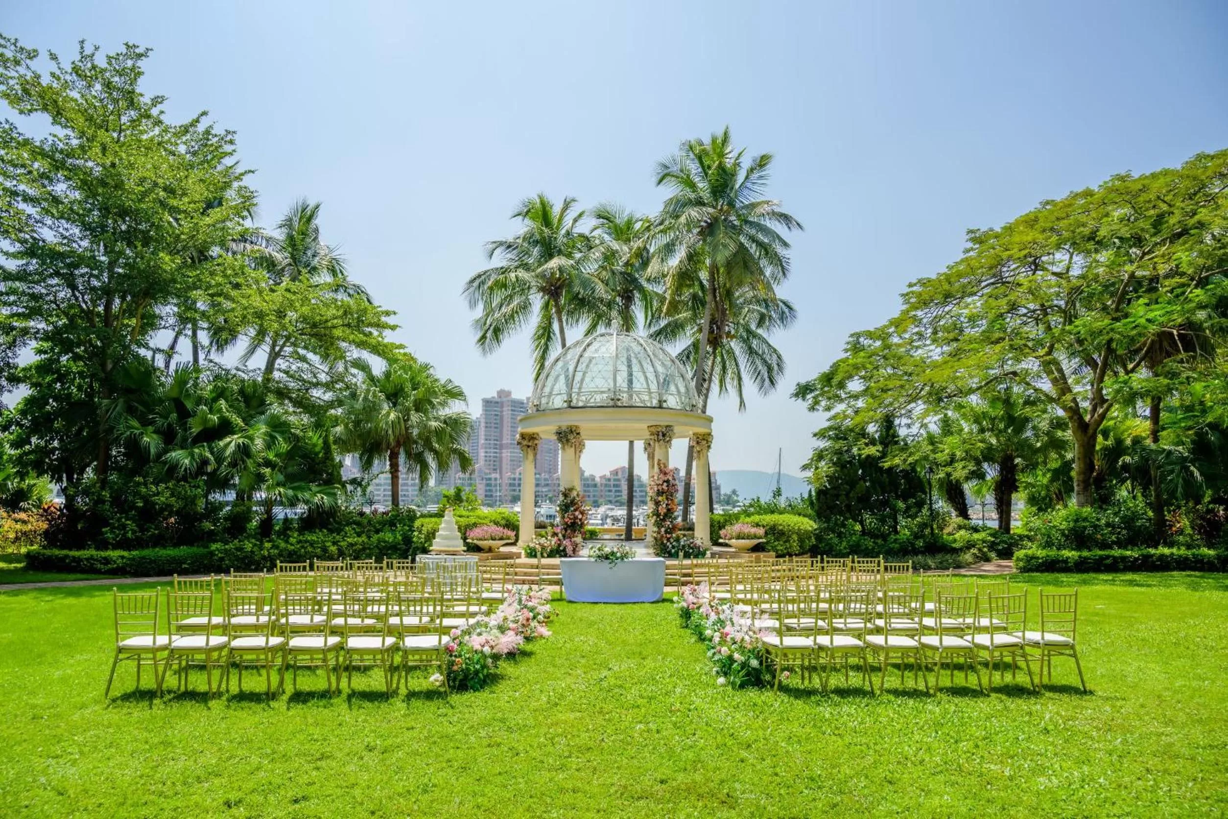 Garden in Hong Kong Gold Coast Hotel